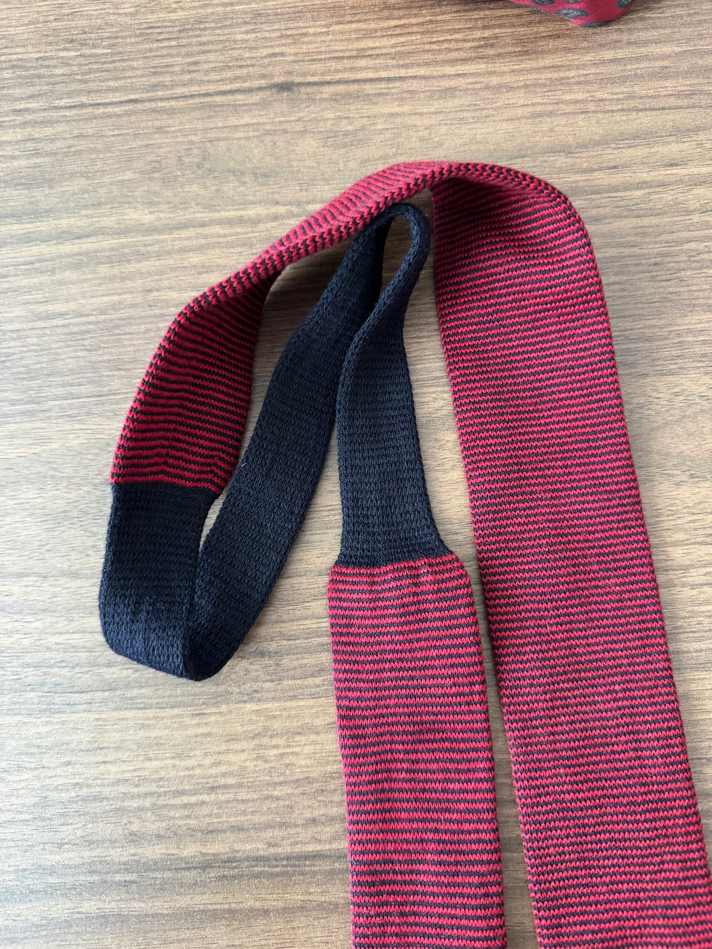 👔 Cravată Tricotată Lană Giorgio Armani Vintage | ‘80s