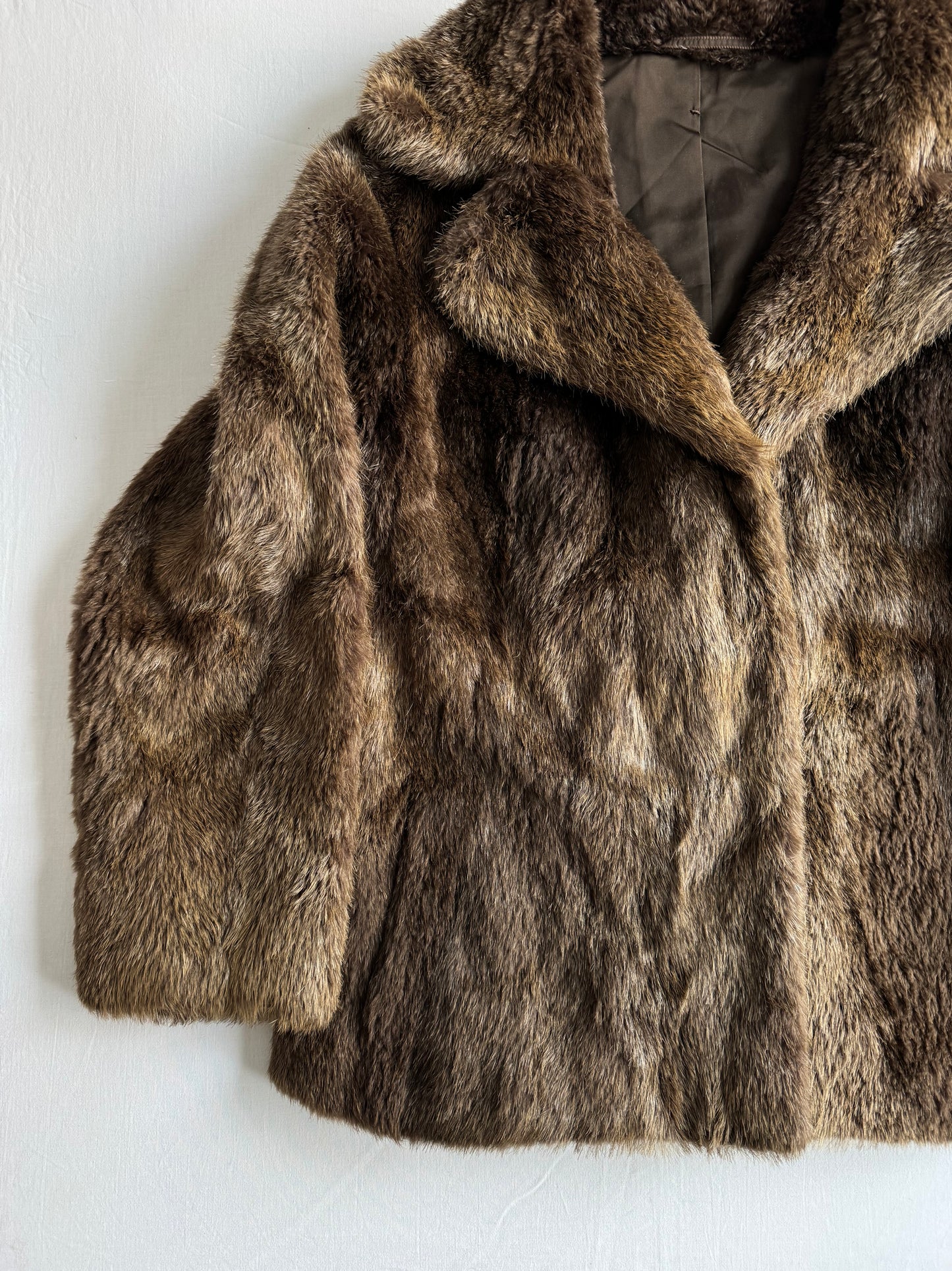 🧥 Jachetă Y2K din Blană Naturală – Damă (M/L aprox.)