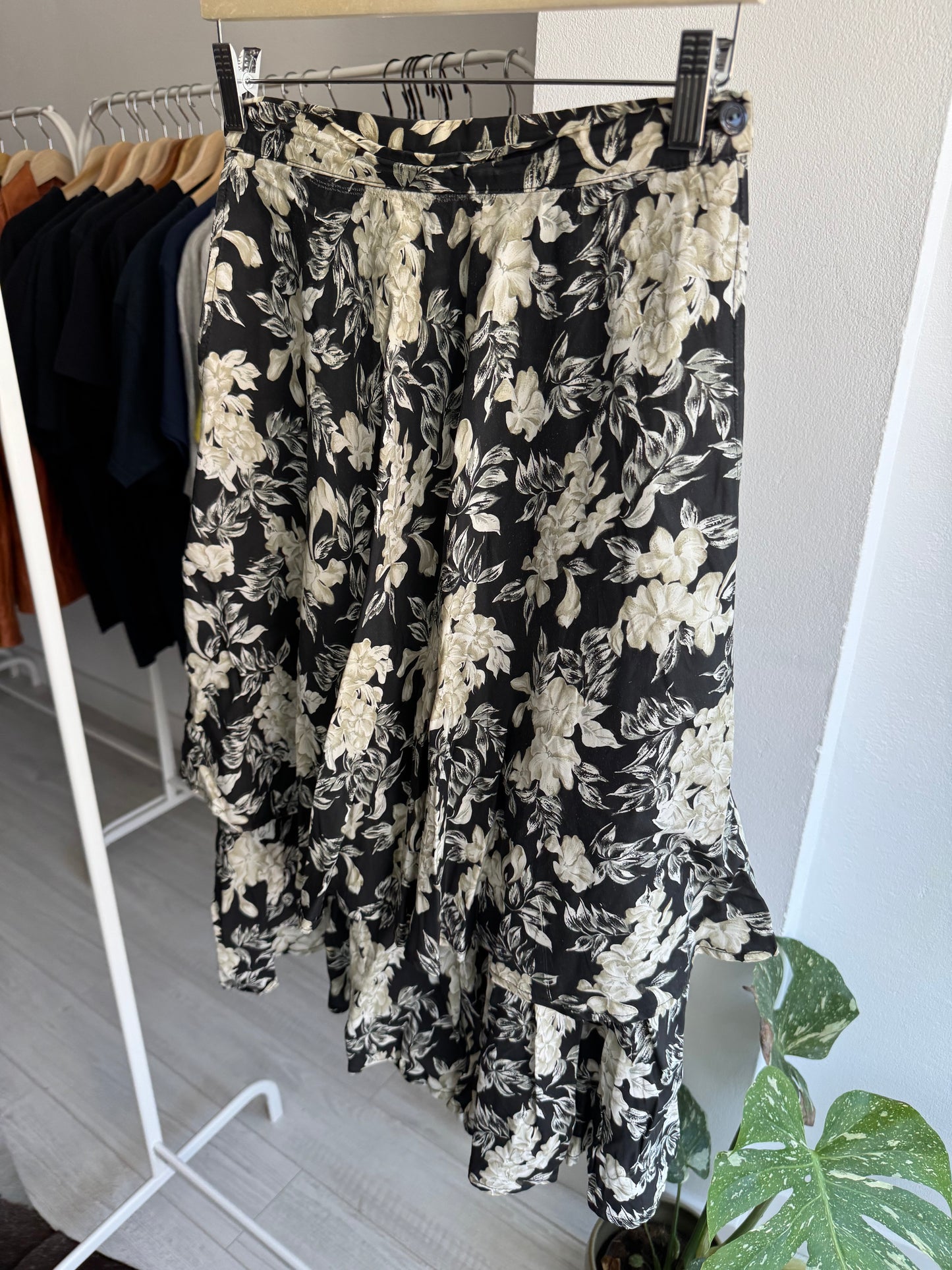 ☀️ Fustă Vintage Floral cu Print – IT 42 Damă (S/M)