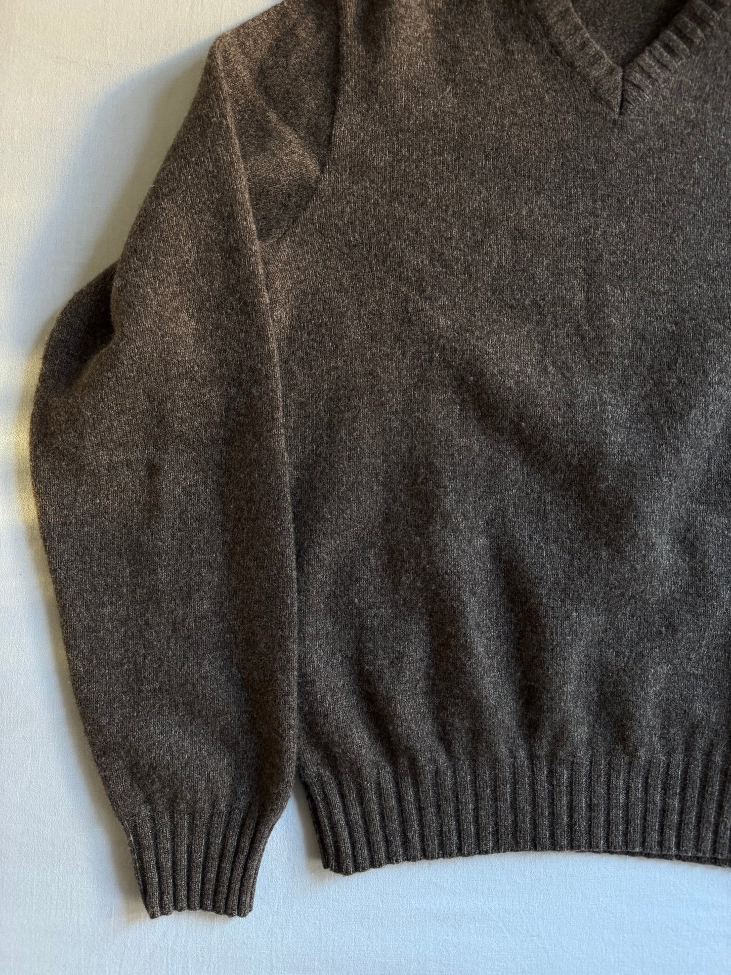 🧶 Pulover Dolce & Gabbana V-neck maro – Made in Italy – mărimea M