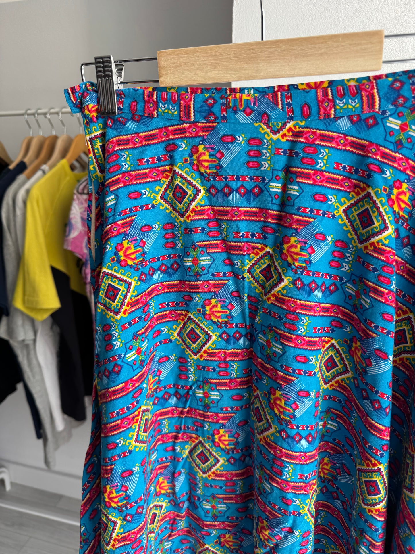 ☀️ Fustă Vintage cu Print – Approx. XS–S Damă