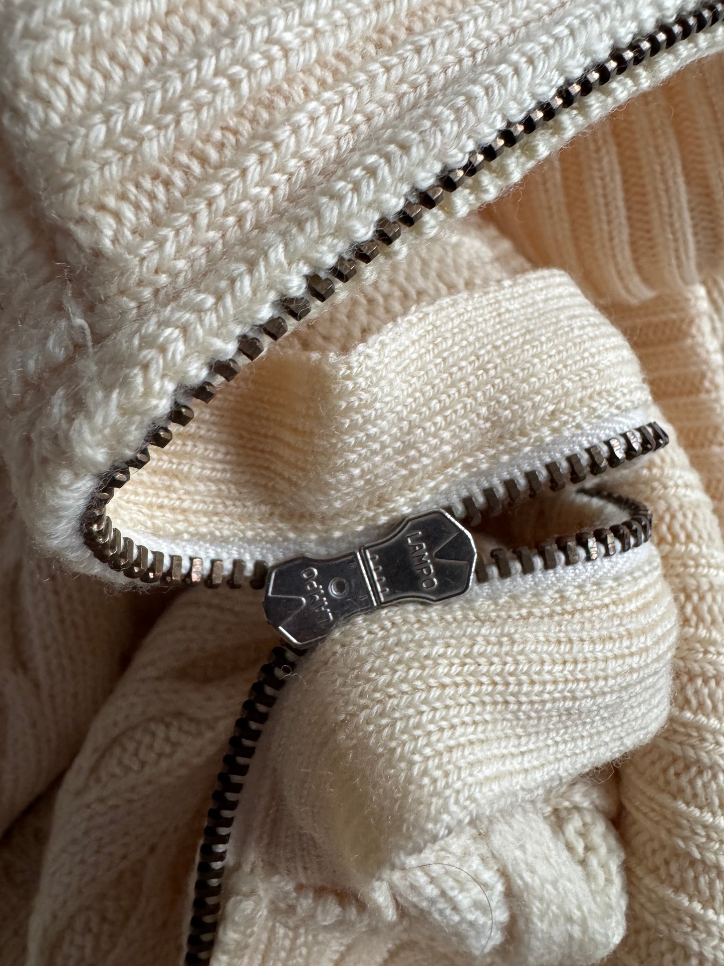 🐑 Pulover Vintage Damă Alb Natural din Lână Merino Extra Fine cu Fermoar Full Zip – M