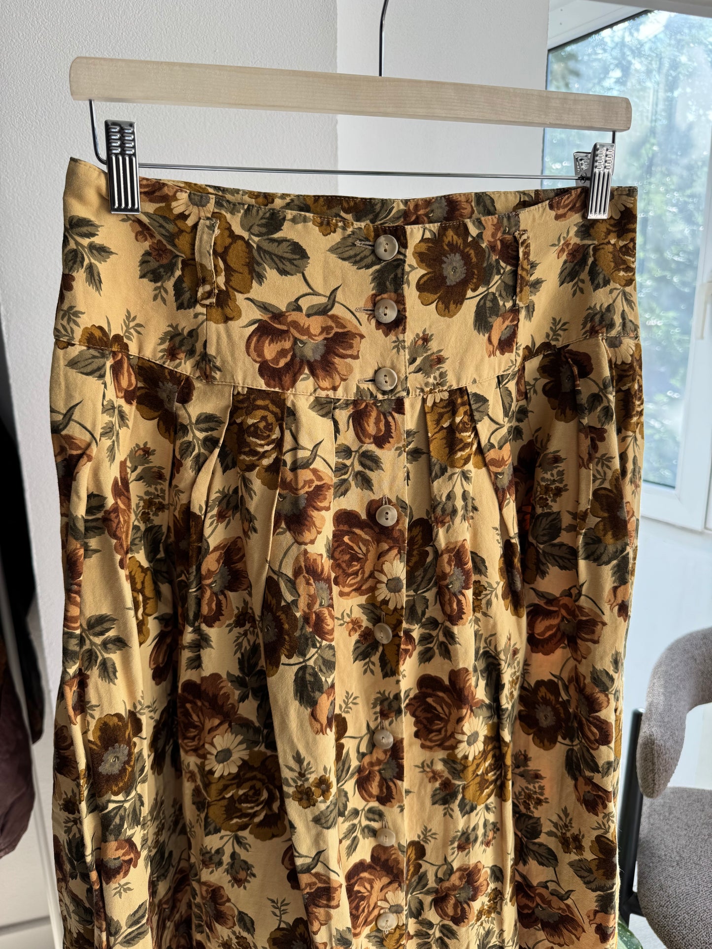 ☀️ Fustă Vintage Floral Printed – M/L Damă