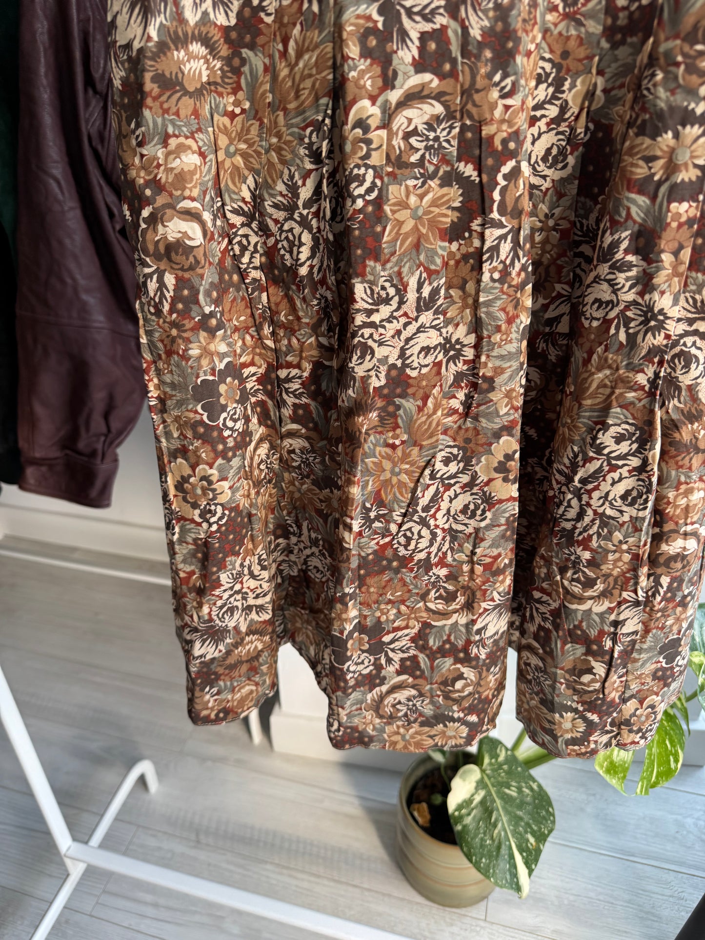 🪵 Fustă Vintage Floral Printed – EU 34 (XS Damă)