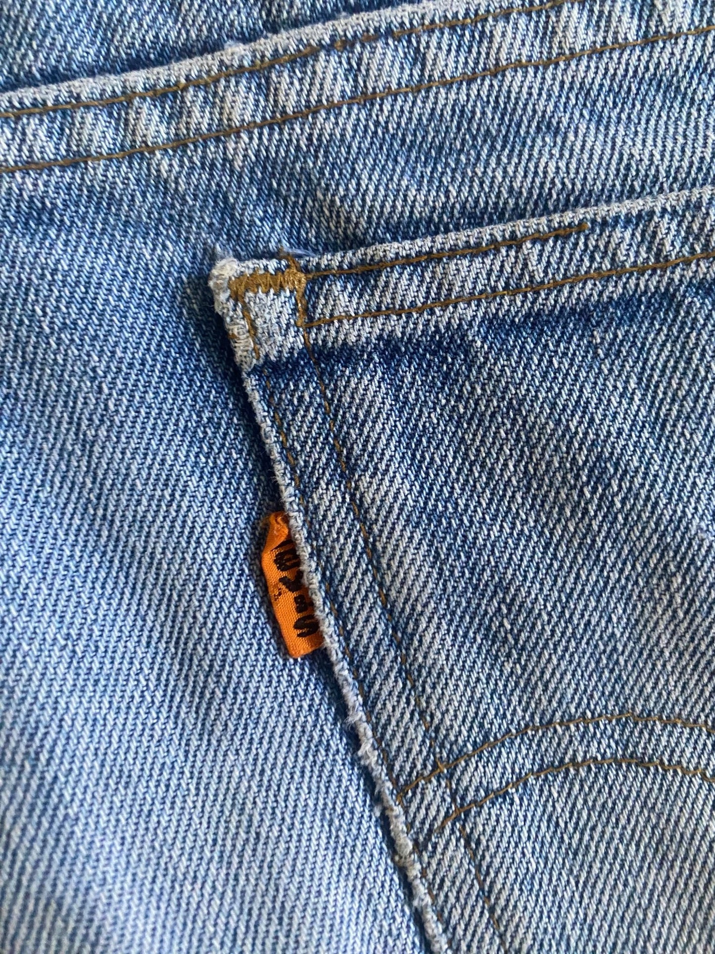 70's Vintage Levi's Orange Tab Light Wash Repaired Flared Jeans - anbracaminte
