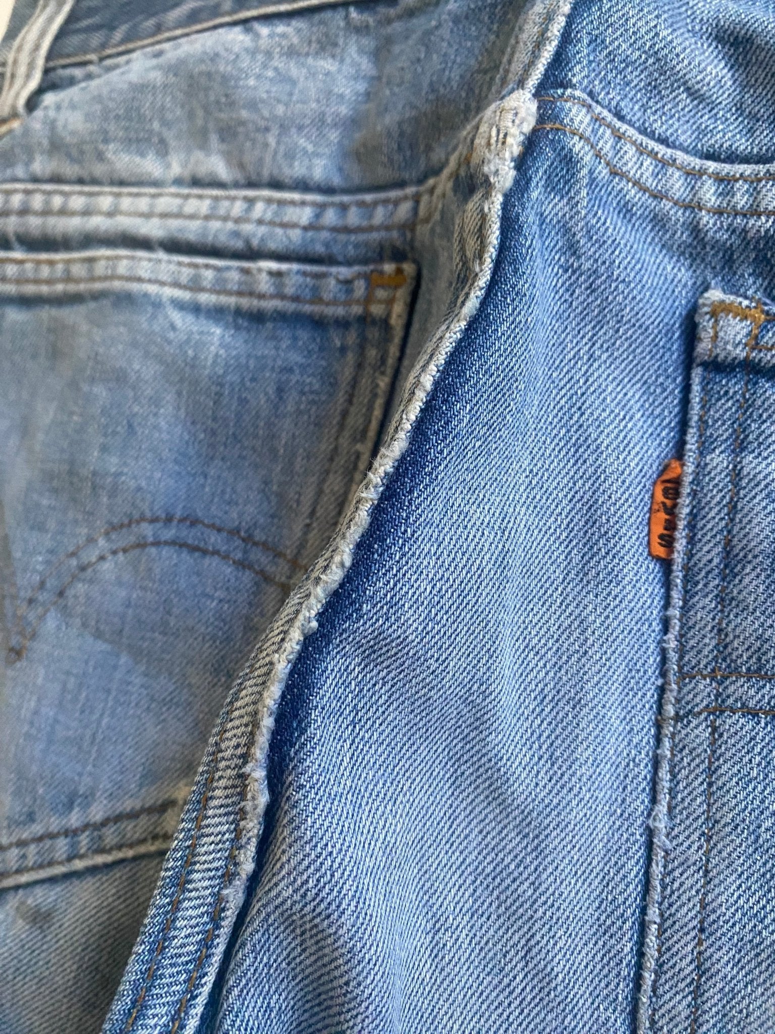 70's Vintage Levi's Orange Tab Light Wash Repaired Flared Jeans - anbracaminte