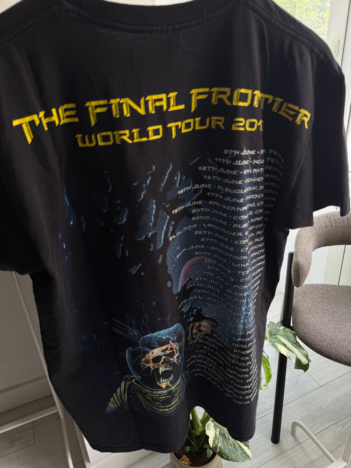 🎙️ Tricou Iron Maiden 2010 World Tour Tee – M Bărbați