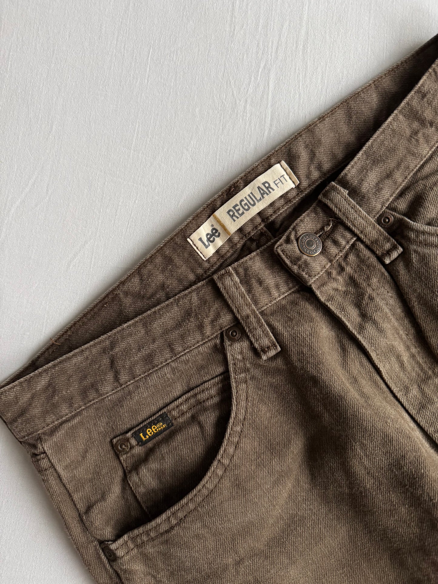 🪵 Jeans Bărbați Lee Regular Fit Maro Washed – W32 x L32