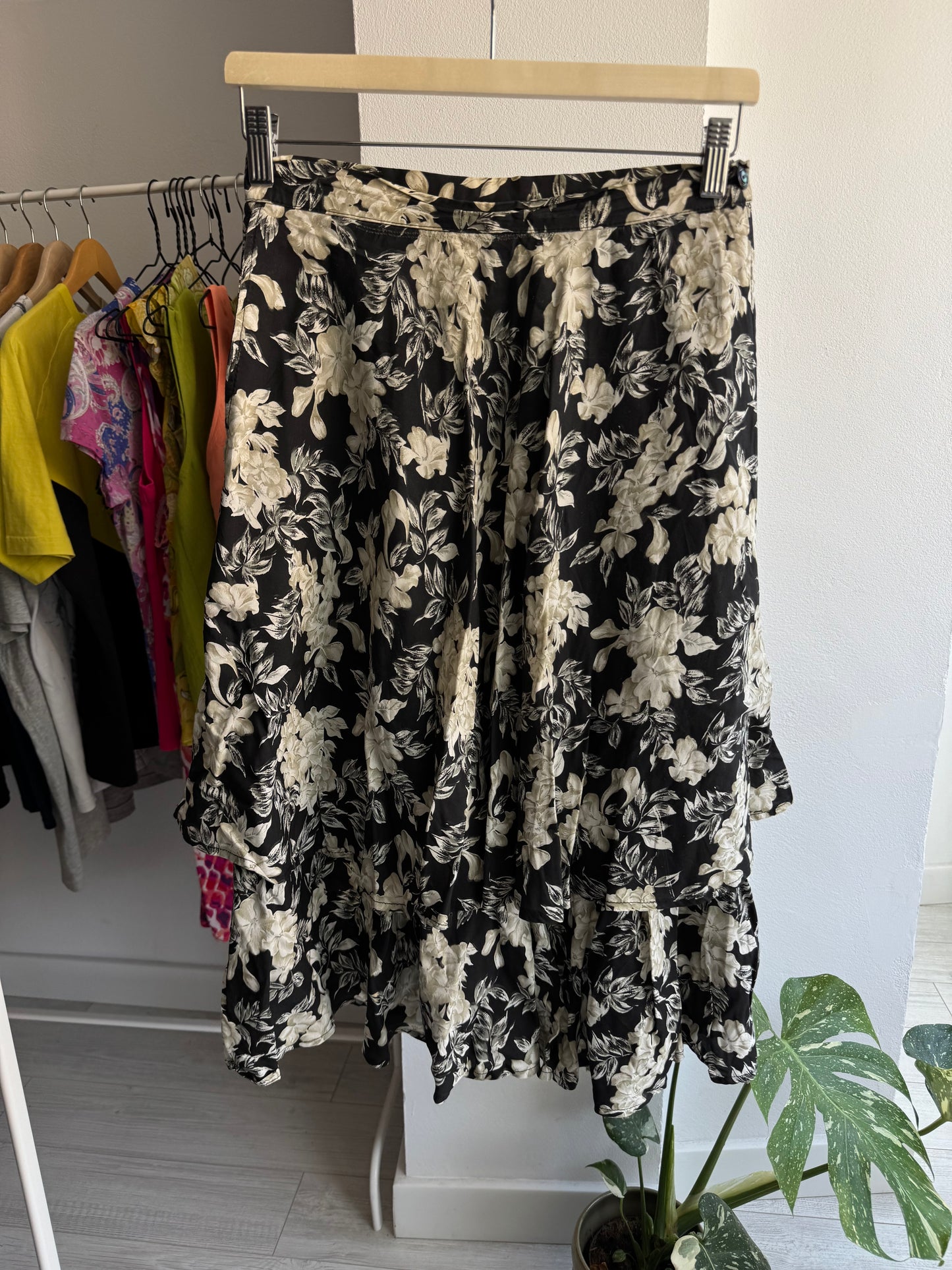 ☀️ Fustă Vintage Floral cu Print – IT 42 Damă (S/M)