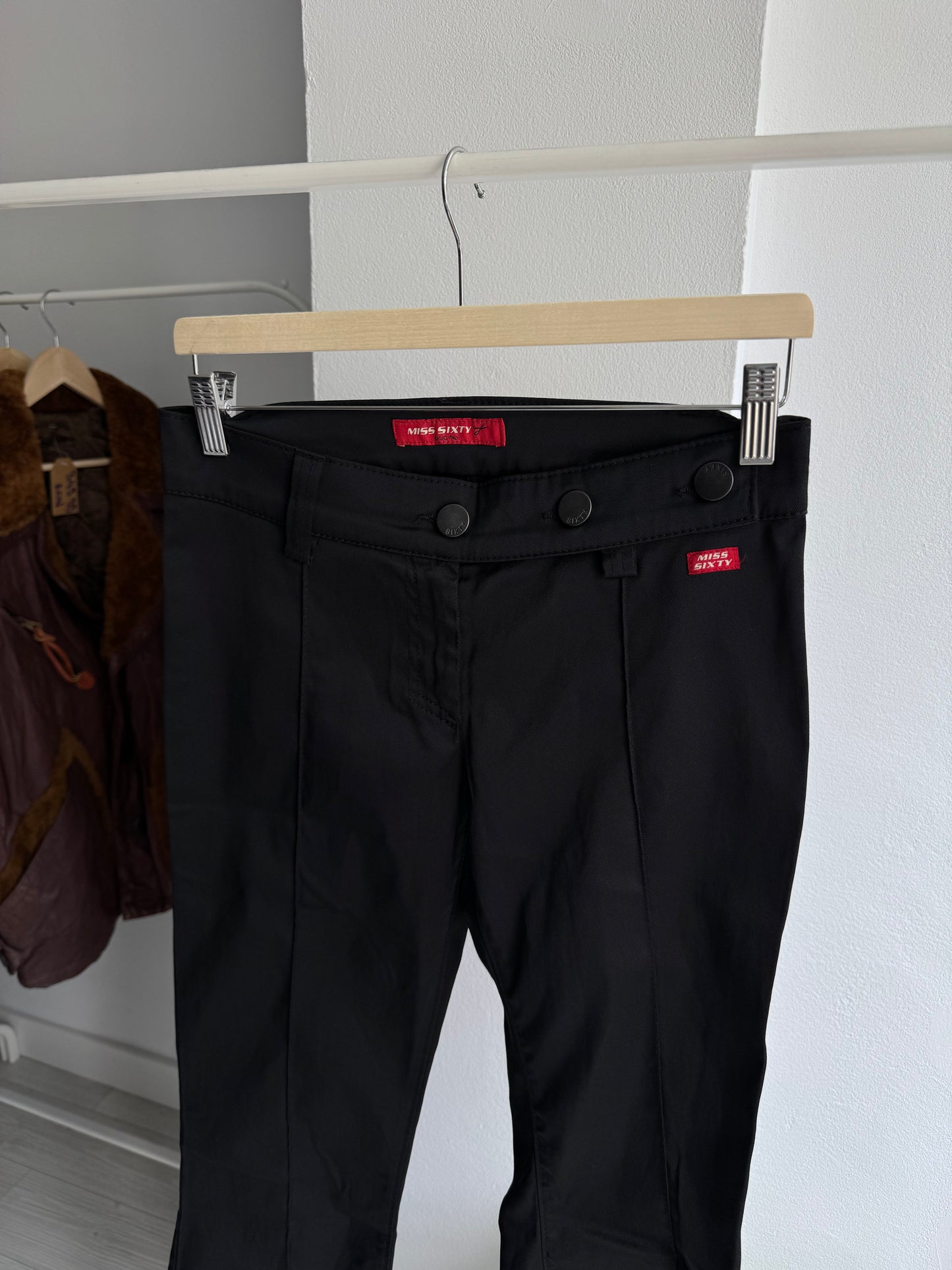 🇮🇹 Pantaloni Y2K Miss Sixty Black Flared – Mărime 29