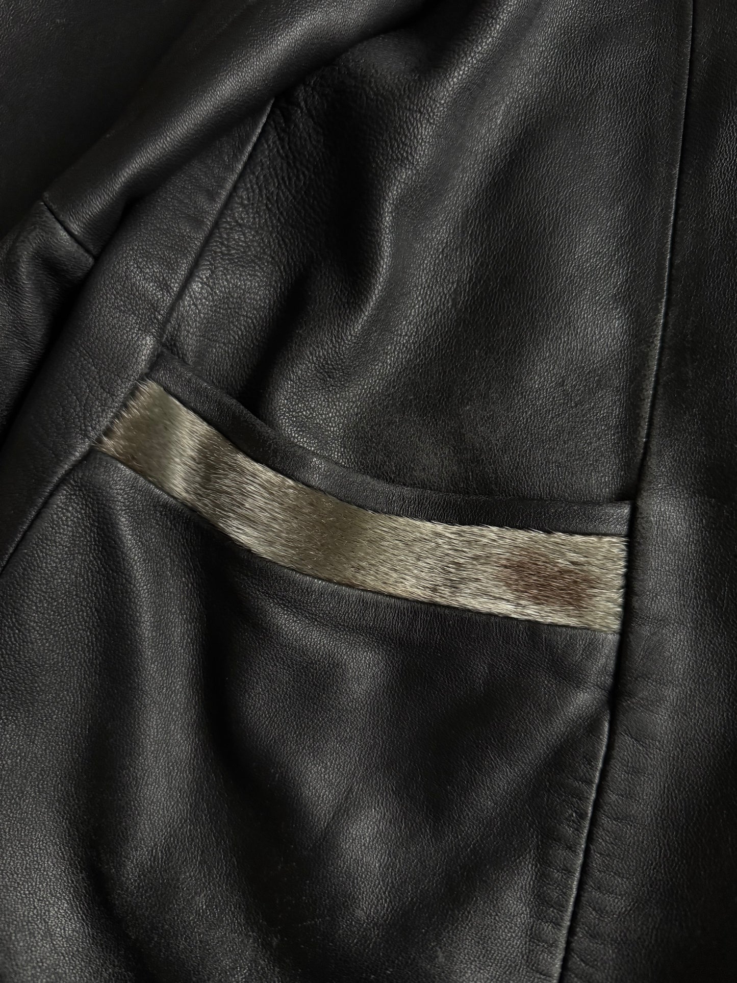 🖤 Geacă Vintage Damă din Piele Neagră cu Aplicații Păr Animal – XXL