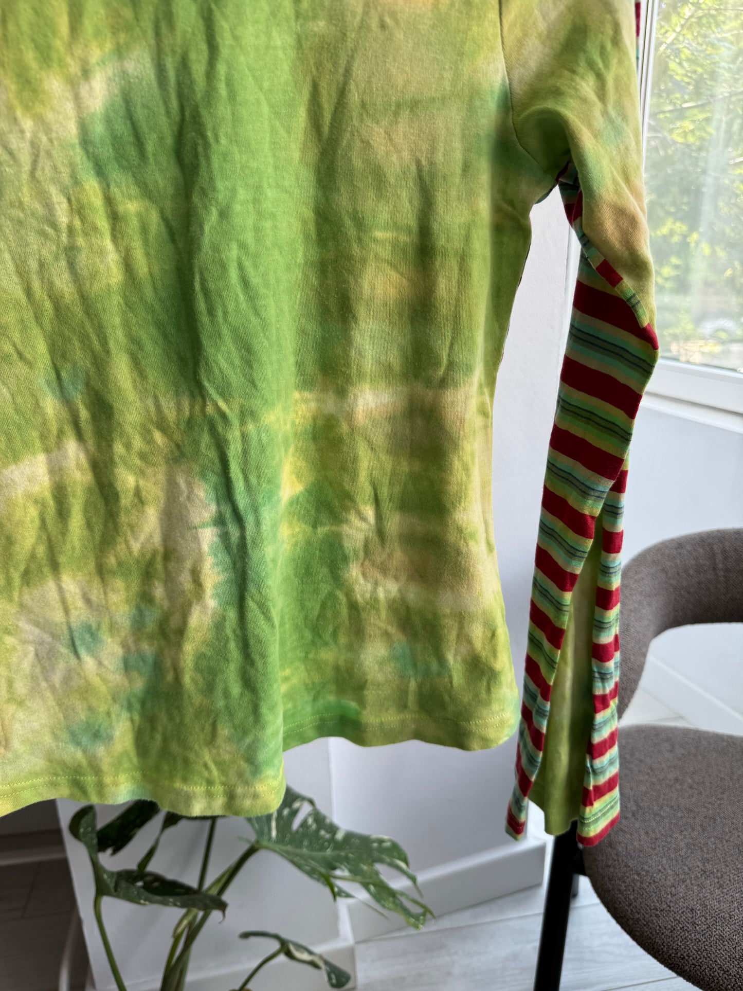 ✨ Top Imprimat Tie Dye & Dungi Custo Barcelona Y2K | Mâneci Evazate – S/M Damă