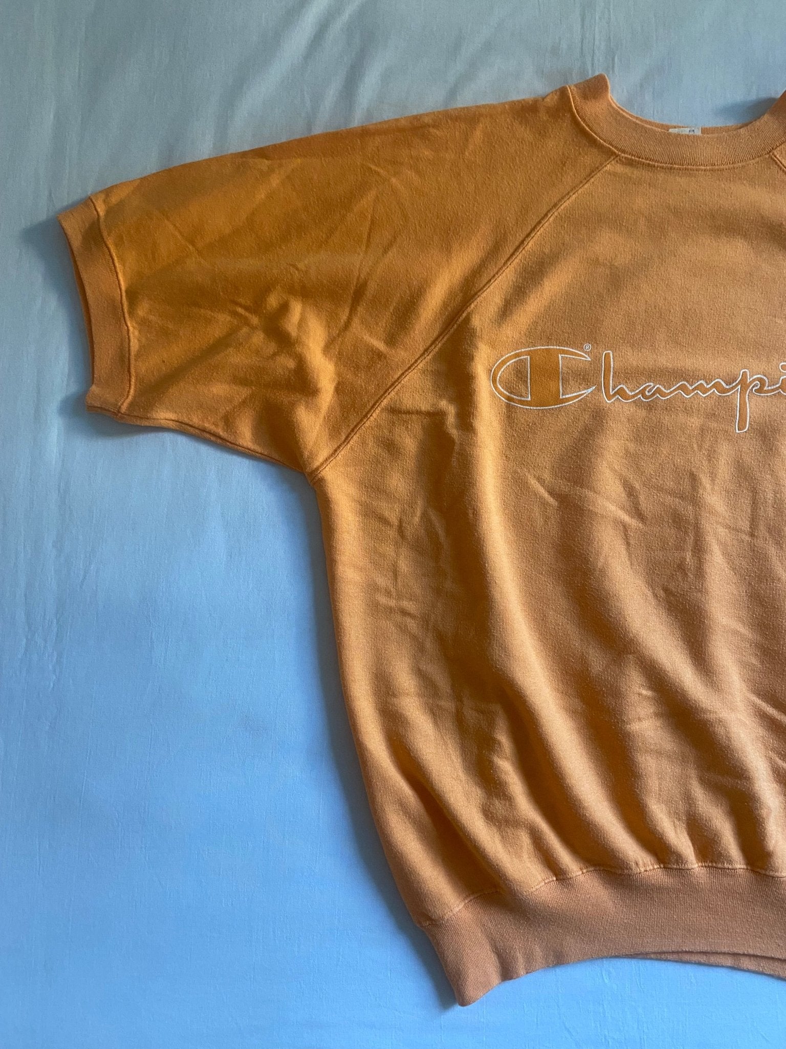80's Vintage Champion Salmon Orange Shortsleeved Crewneck - anbracaminte