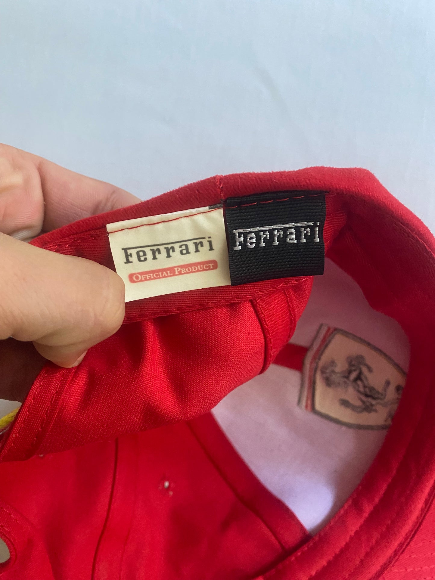 🧢 Șapcă Vintage Ferrari Roșie