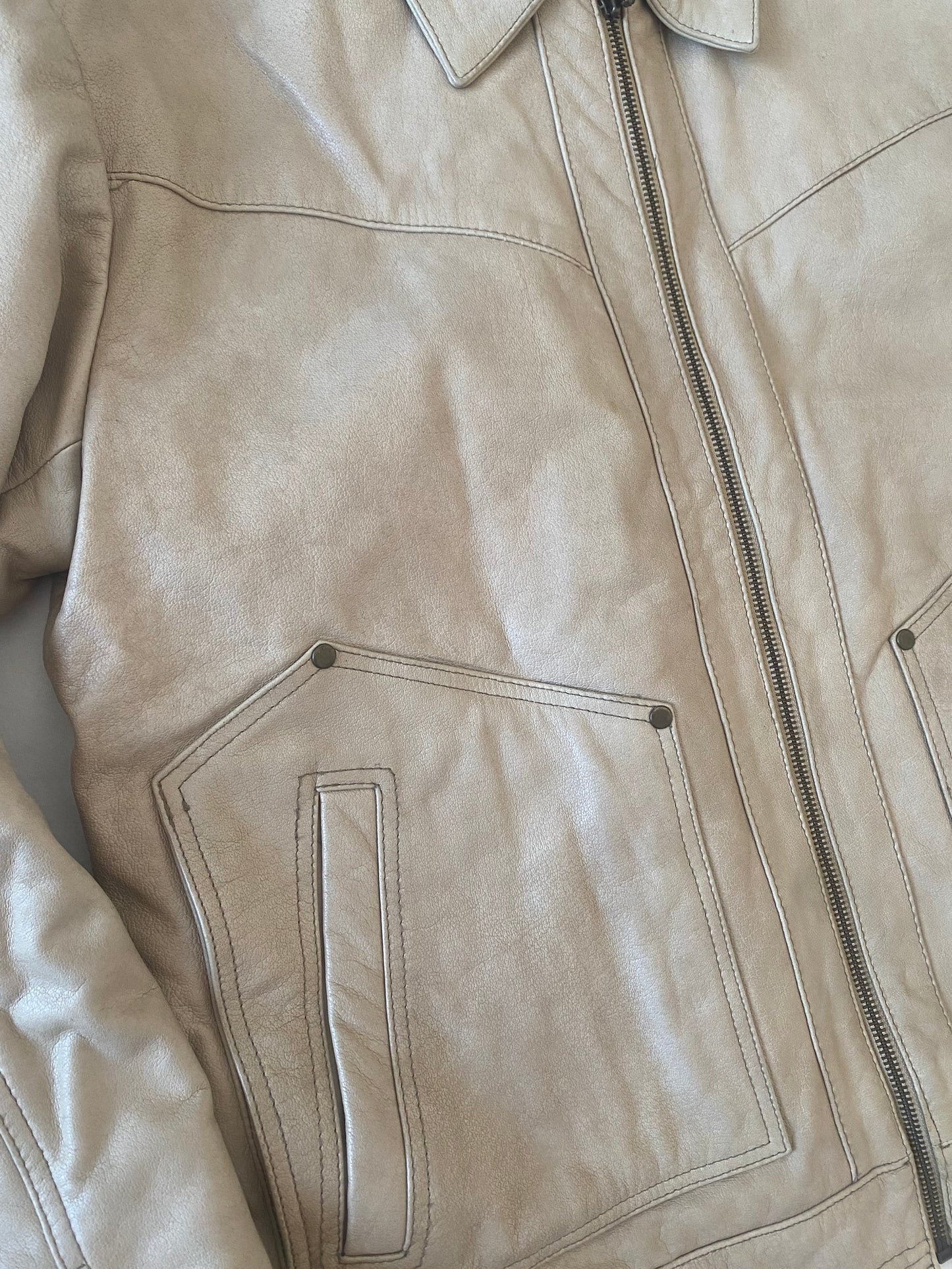 Geacă vintage din piele crem – Mărimea XL – Bărbați – Anii ’90