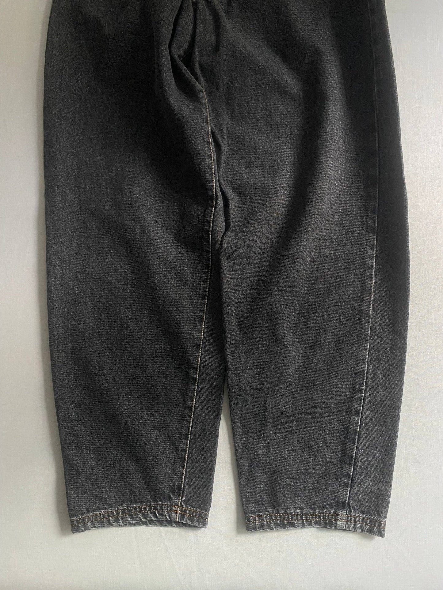 90’s Diesel Saddler Washed Black – Dark Grey Jeans – Made in Italy – Balloon Fit - anbracaminte