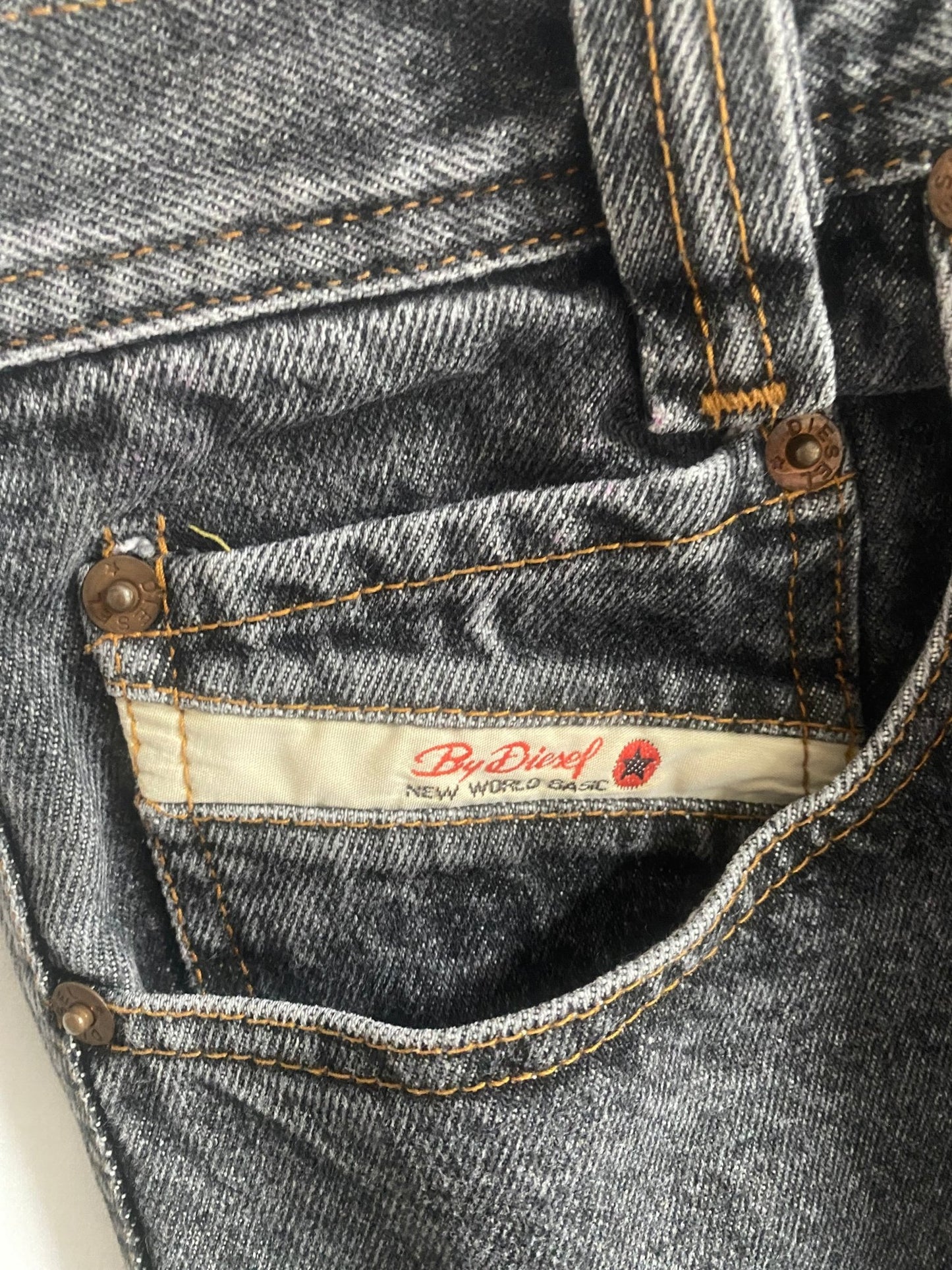 90’s Diesel Saddler Washed Black – Dark Grey Jeans – Made in Italy – Balloon Fit - anbracaminte