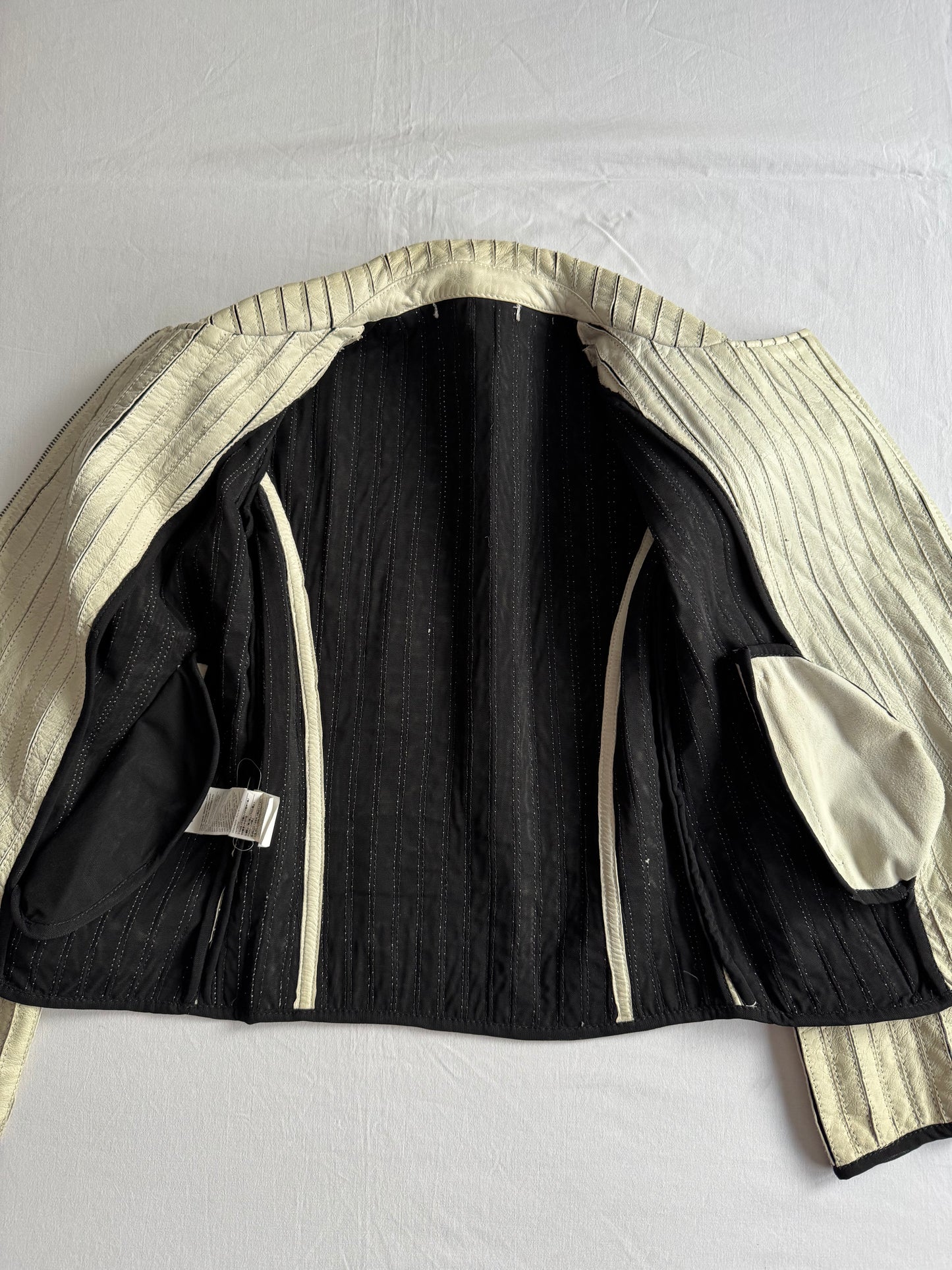 🏍️ Jachetă Biker Y2K Stefanel din Piele de Oaie Alb Natur – EU 36 (S Damă)