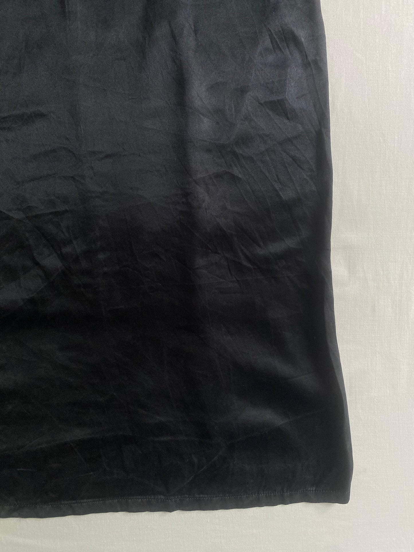 🖤 Top Y2K din Mătase Neagră – Mărime S