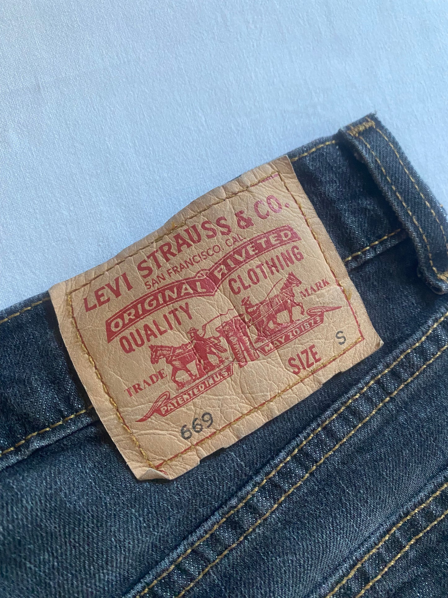 Fustă Denim Y2K Levi’s 669 – Midi – Mărime S