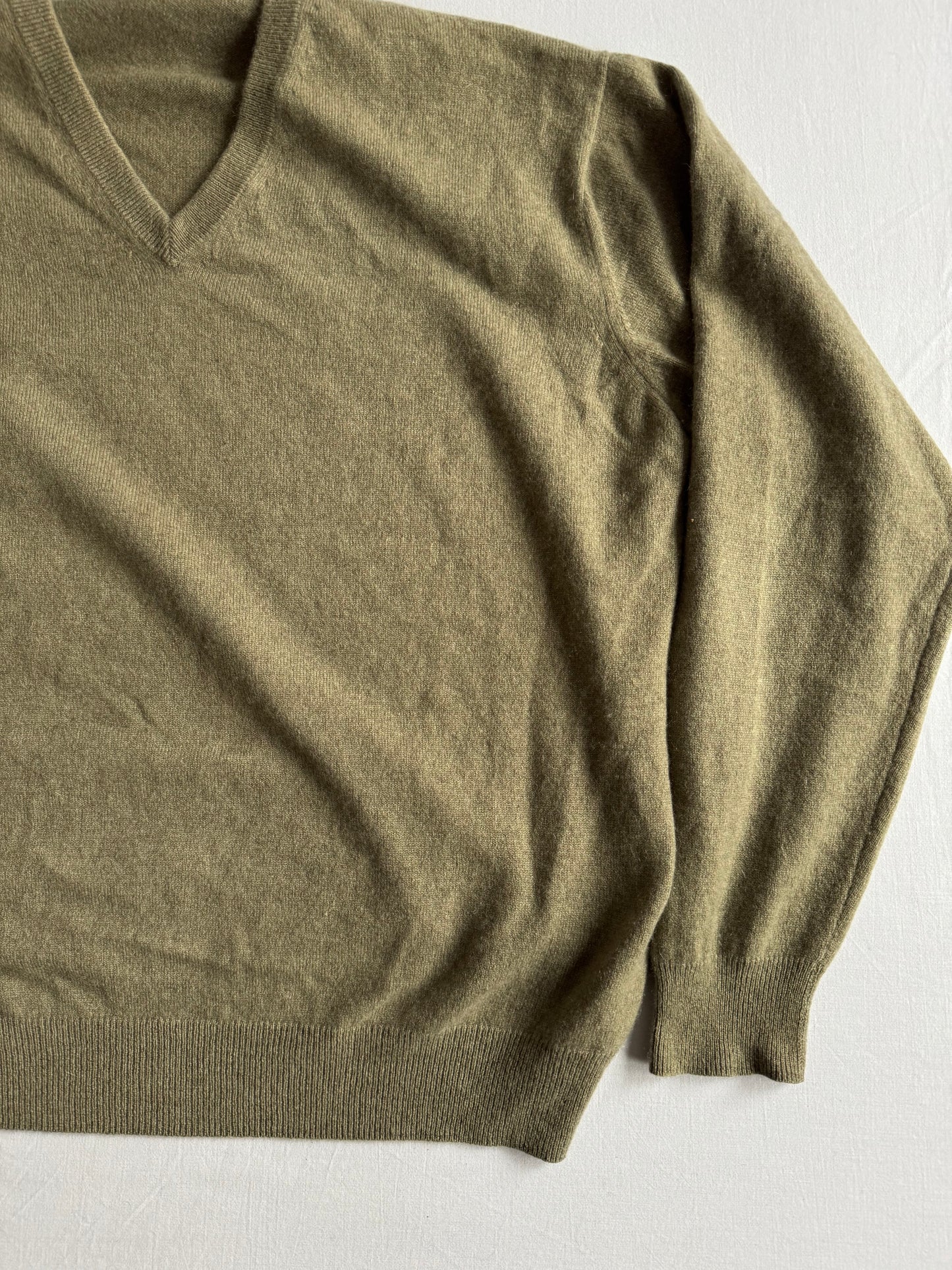 🧶 Pulover Vintage Bărbați Verde-Khaki din Cașmir cu Guler V – L