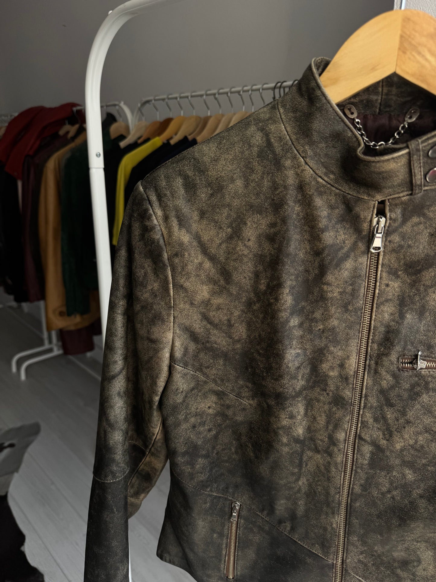🏍️ Geacă Y2K Cafe Racer din Piele cu Patină Naturală – IT 46 (L Damă) – Made in Italy