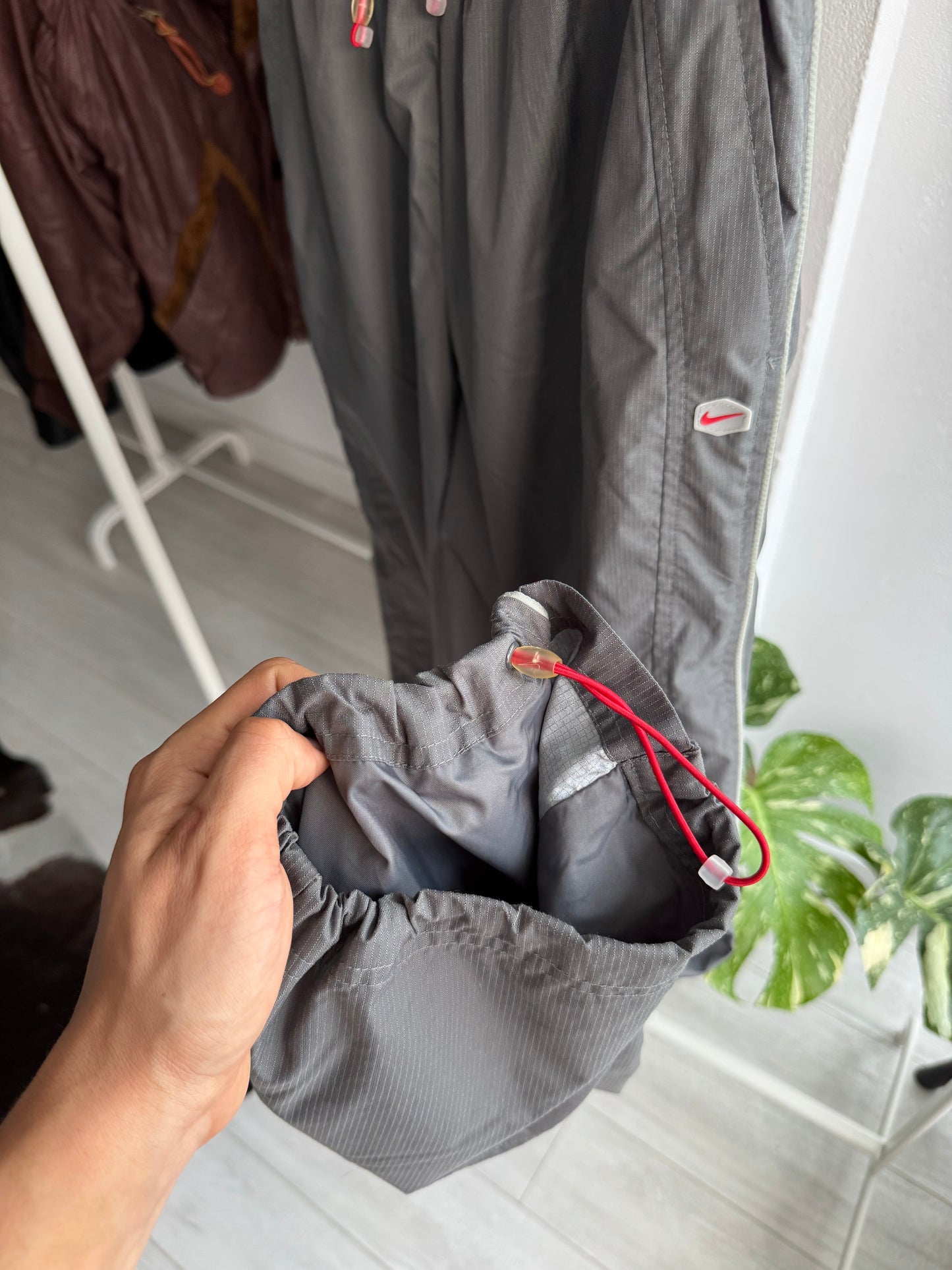 🕶️ Pantaloni de trening Y2K Nike Hex Grey – Mărime L