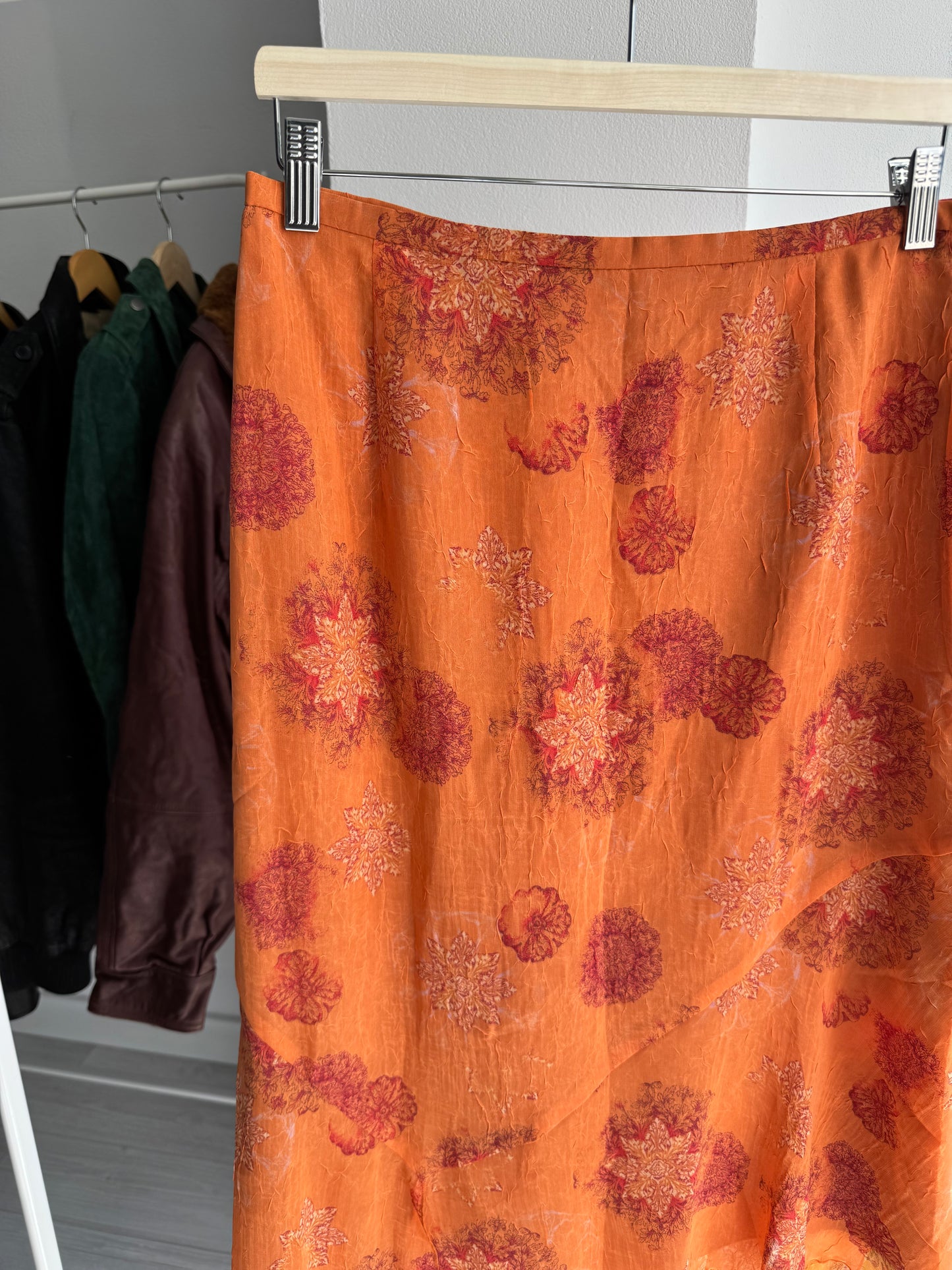 🍊 Fustă Y2K Printed Portocalie – EU 40 (M/L Damă)