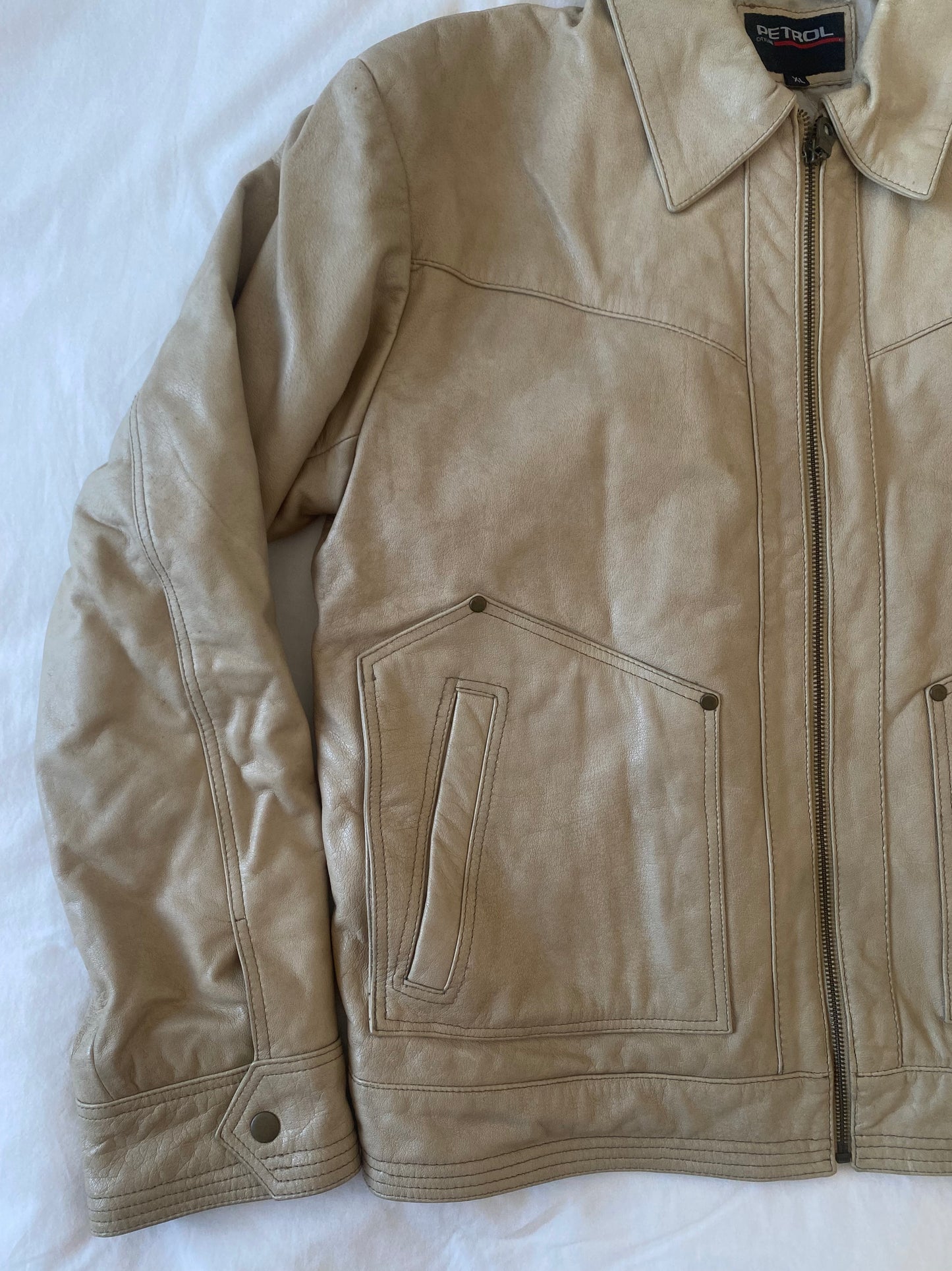 Geacă vintage din piele crem – Mărimea XL – Bărbați – Anii ’90