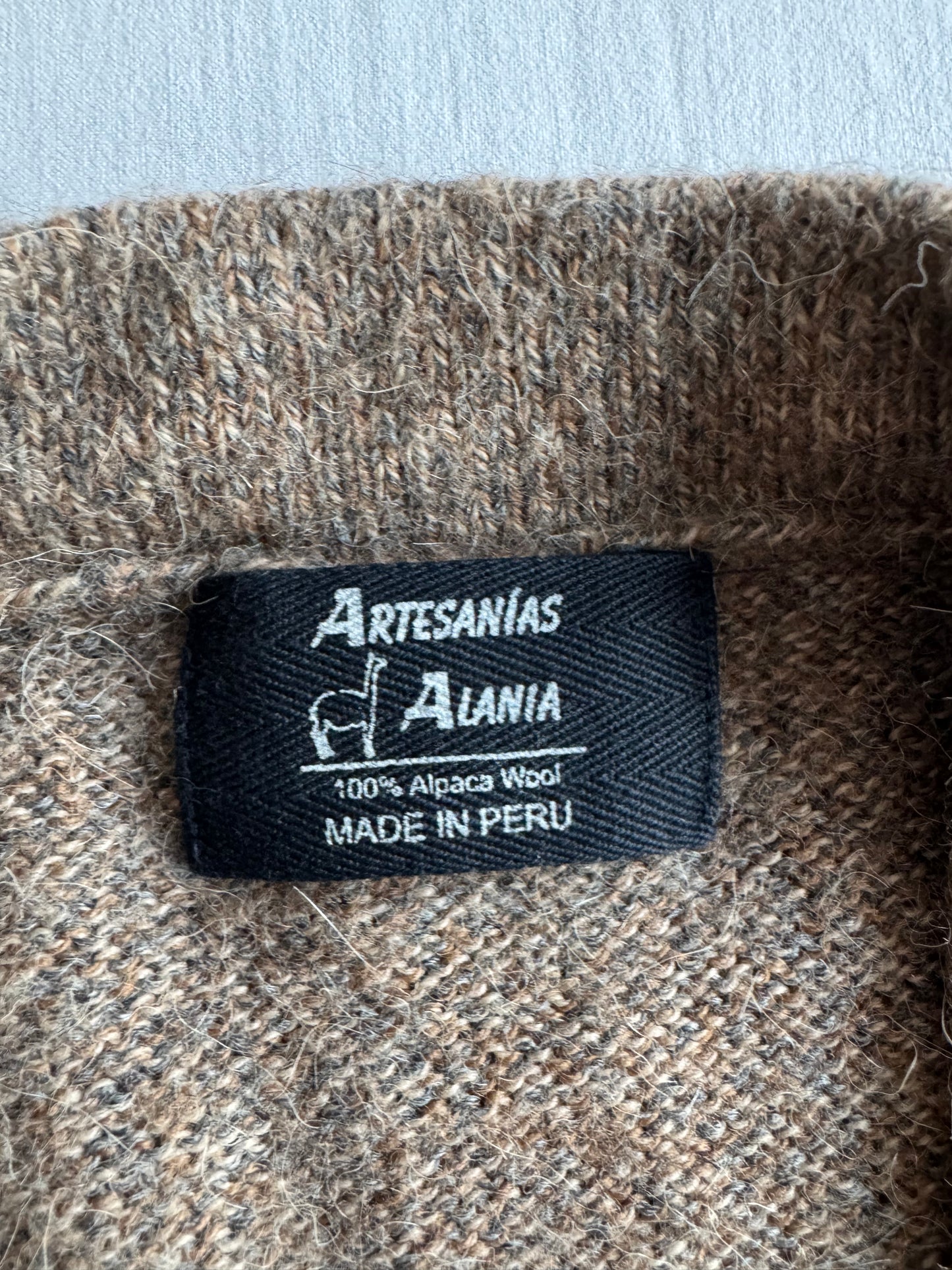 🦙 🧶 Pulover Vintage din Alpaca cu Decolteu în V – Marimea L