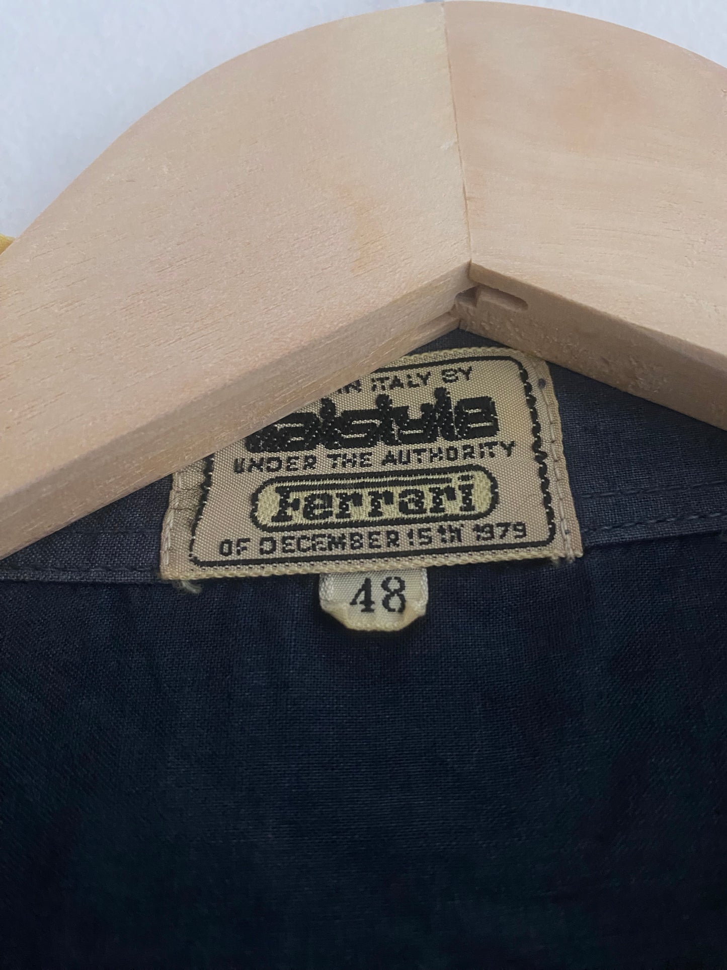 Cămașă Vintage Ferrari Pit Crew – Anii ’70, Negru cu Galben, Mărime M