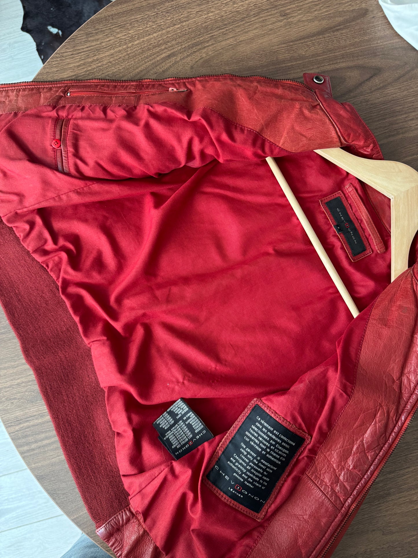 🍷 Jachetă Piele Buffalo Roșie Chevignon Y2K Vintage – Mărime S