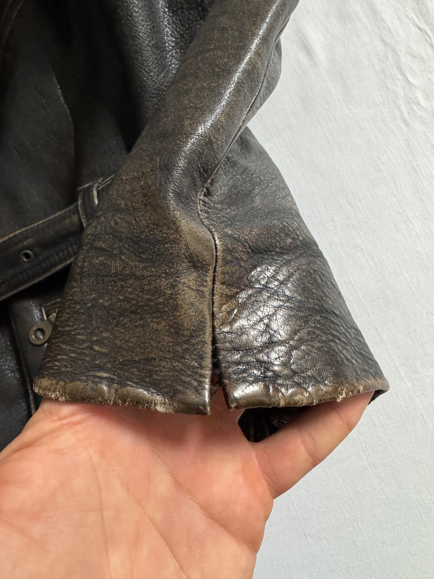 🏍️ Jachetă moto vintage din piele – mărimea L