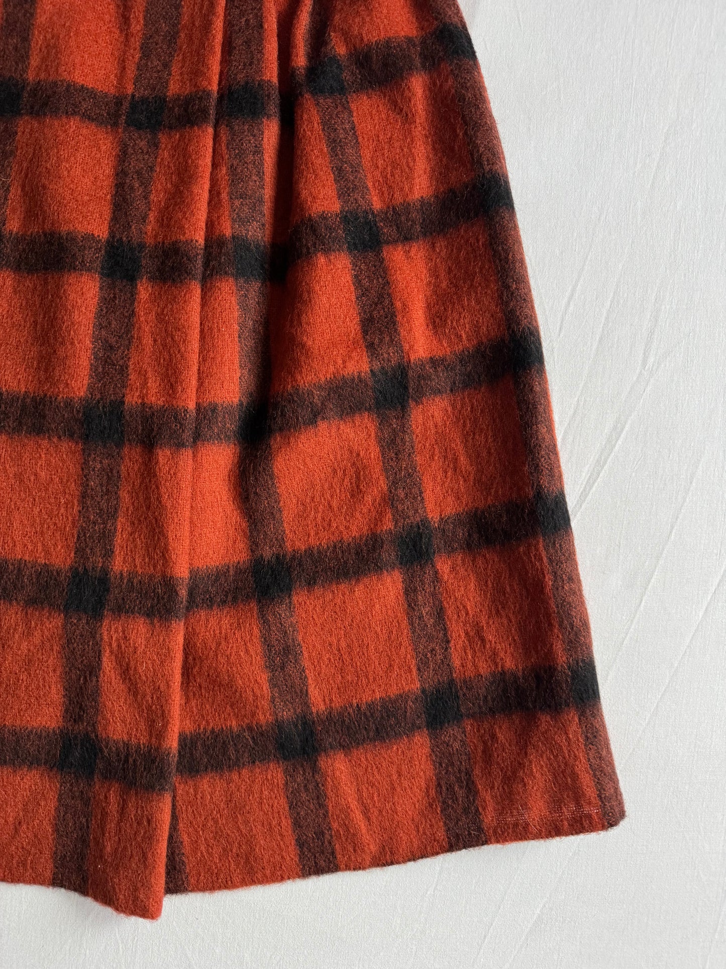 🍊 Fustă Vintage ’70s în Carouri Portocaliu Închis din Lână Luisa Spagnoli – S / M (EU 38)