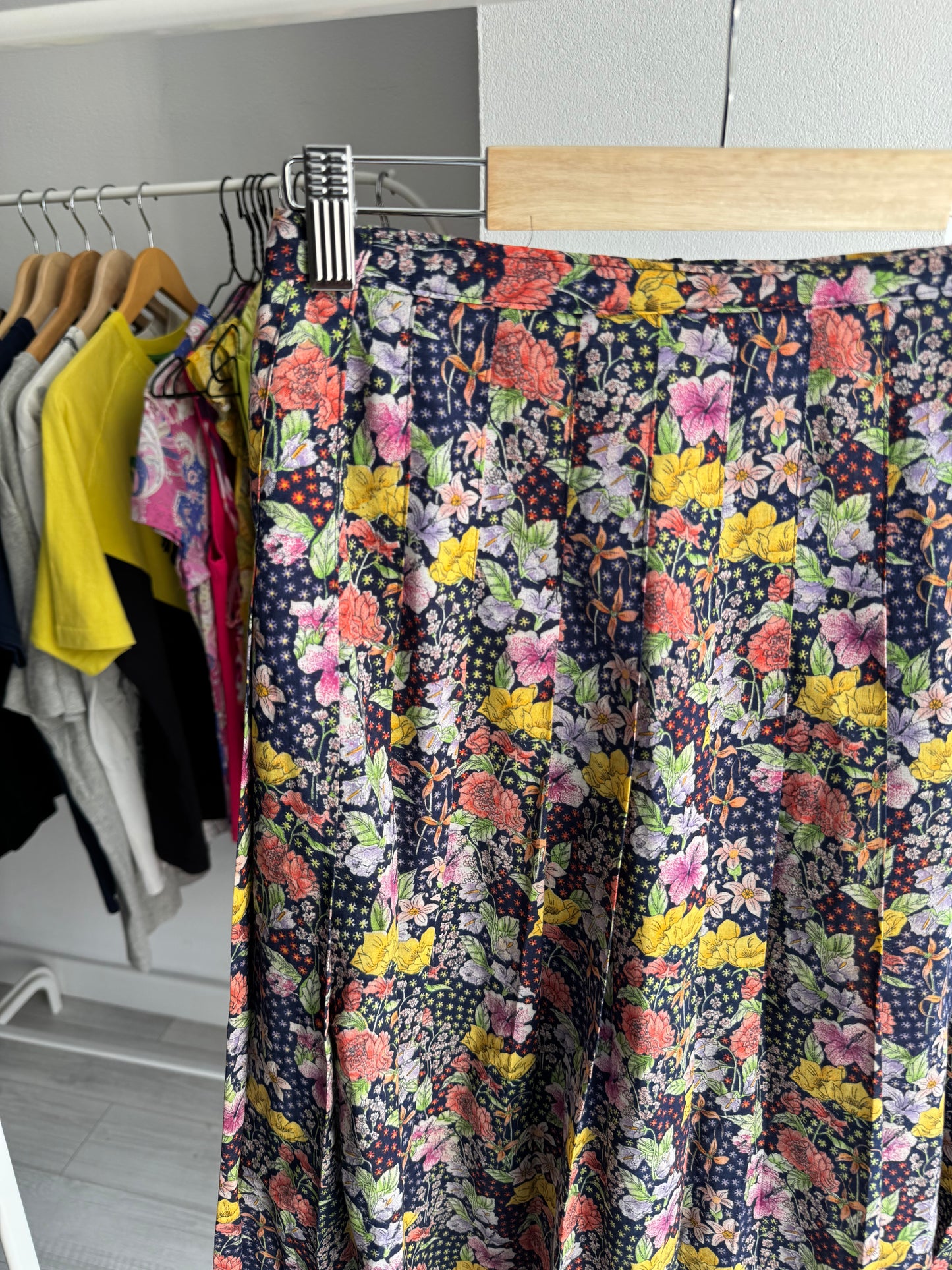 ☀️ Fustă Vintage Floral cu Print – Approx. XS–S Damă