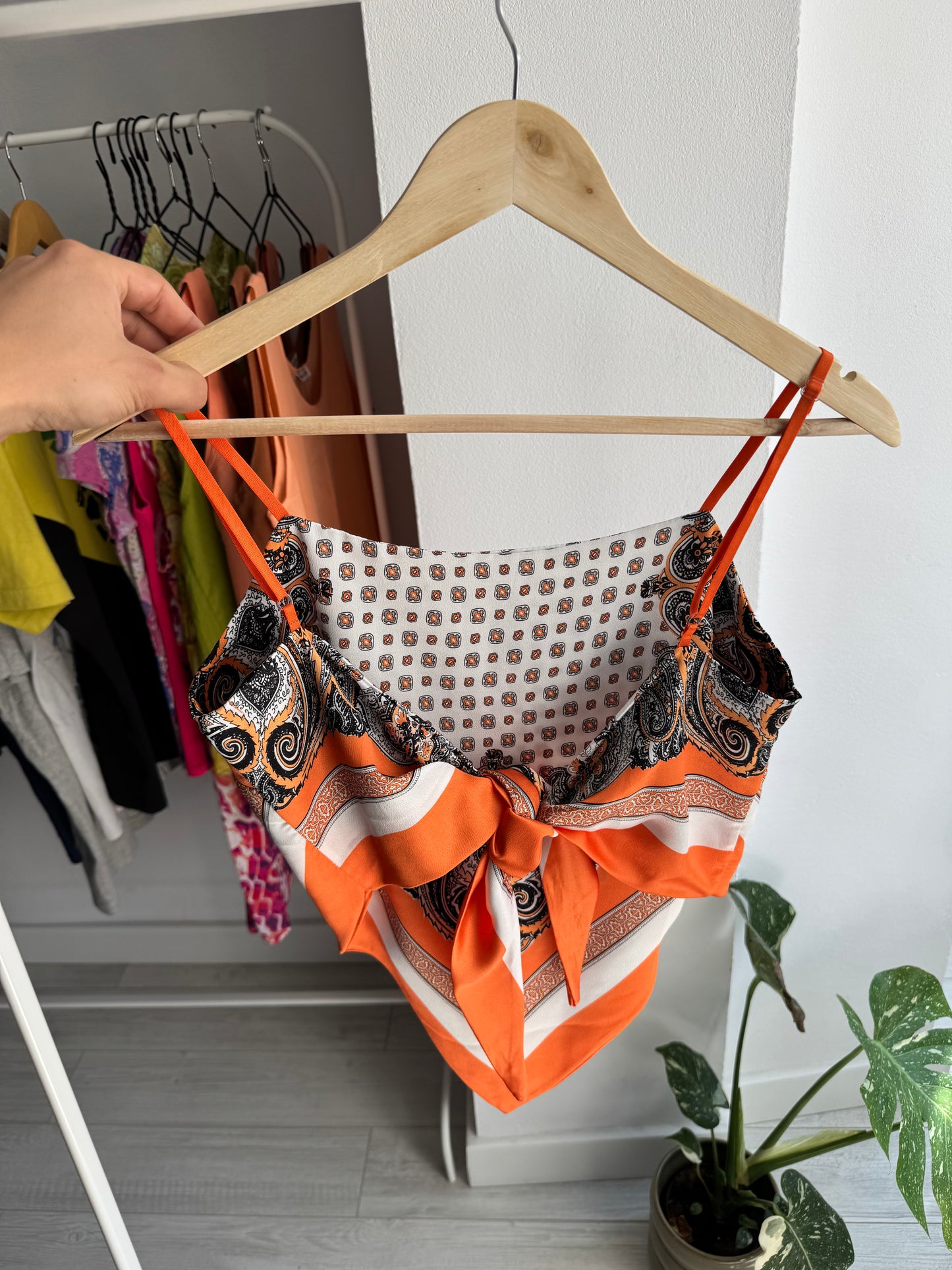 👚 Top Y2K Bandana – Mărime Universală – Made in Italy