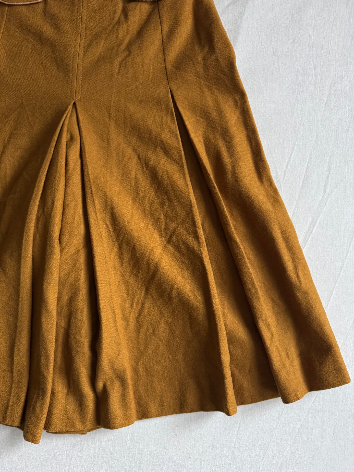 🌭 Pantaloni Scurți Vintage Damă din Lână Dark Mustard – M (IT 44)