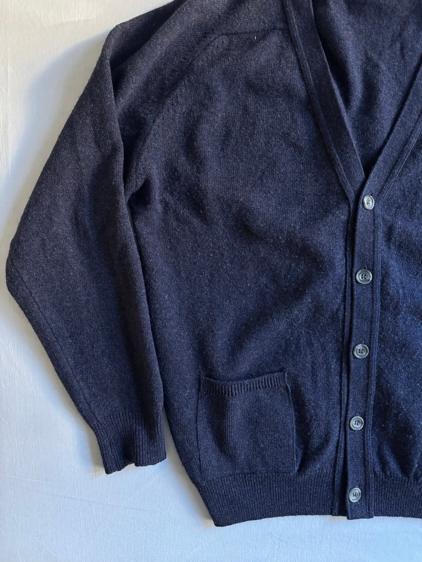 🧶 Cardigan vintage albastru închis – mărimea XL (Made in Ireland)