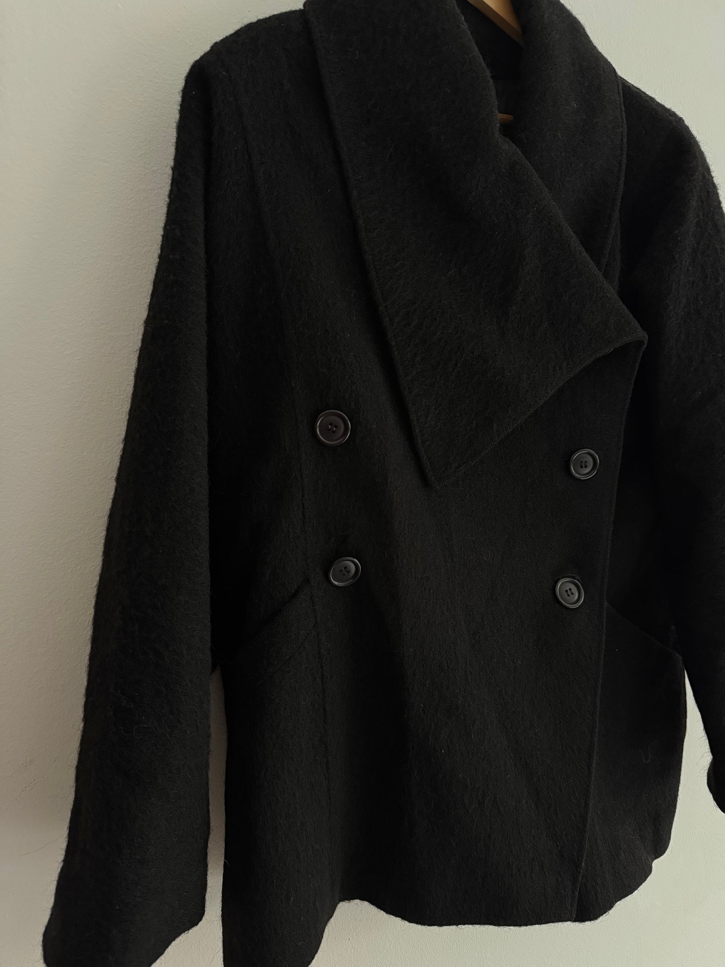 🐐 Palton Scurt Vintage Asimetric Negru din Mohair și Lână Pură – IT 46 (L Damă)