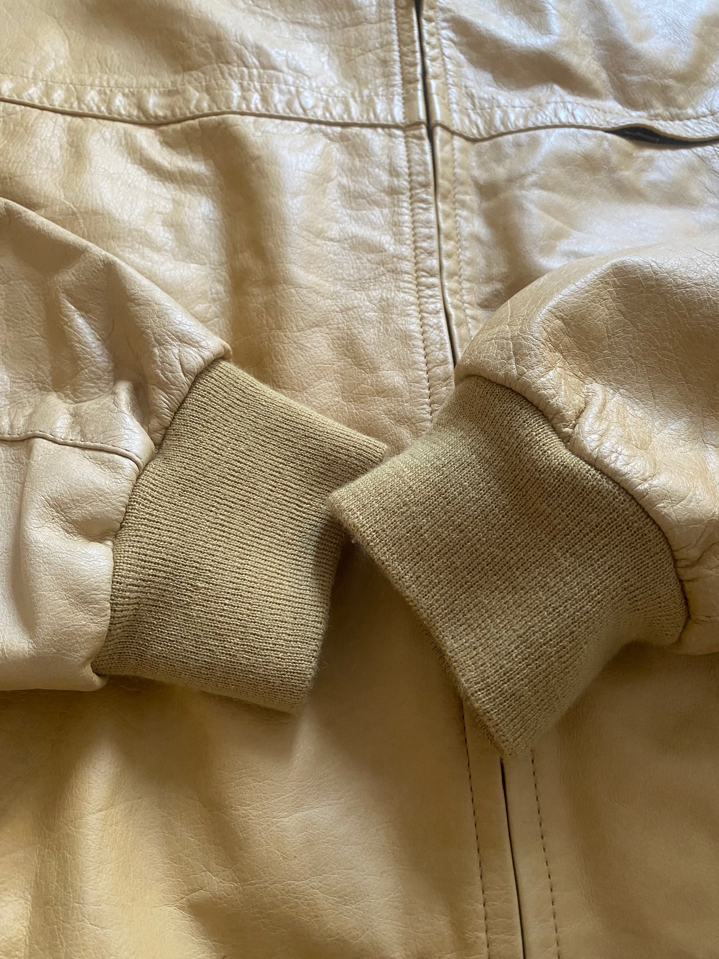 Geacă Vintage Crem din Piele – Made in Italy, Guler 70s