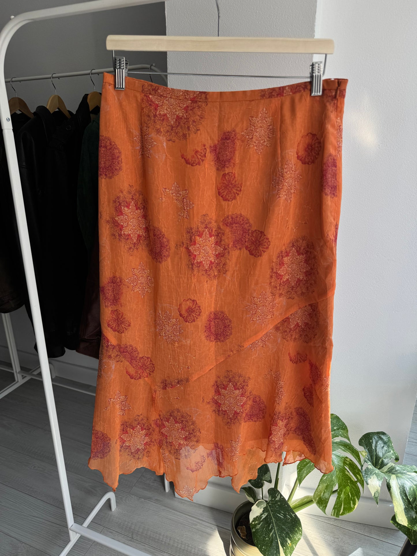 🍊 Fustă Y2K Printed Portocalie – EU 40 (M/L Damă)