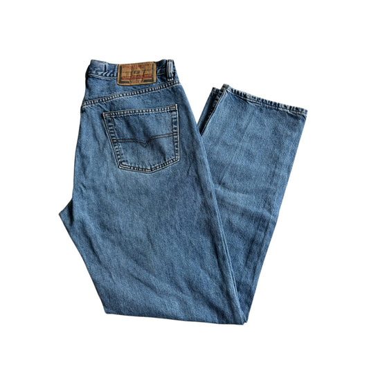 👖 Vintage Diesel Cheyenne Light Wash Jeans – Made in Italy – W36 x L34