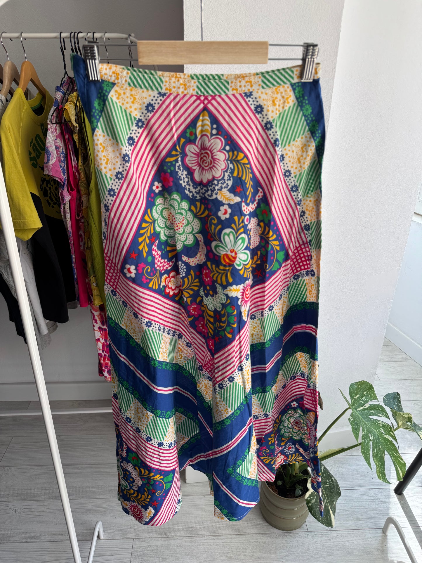 ☀️ Fustă Vintage cu Print – Approx. XS–S Damă