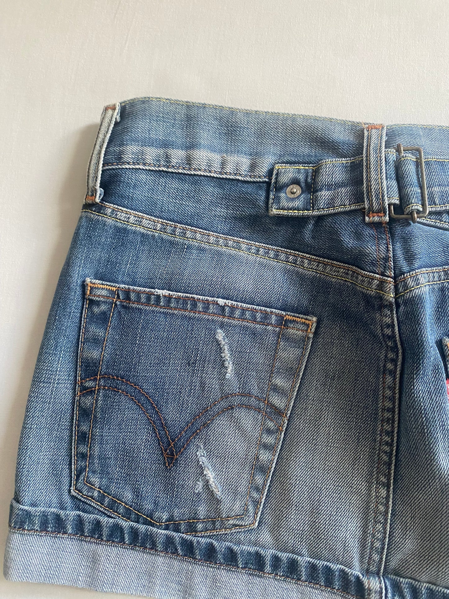 👖 Fustă Mini din Denim Levis Y2K cu Buckle Back – Mărimea S