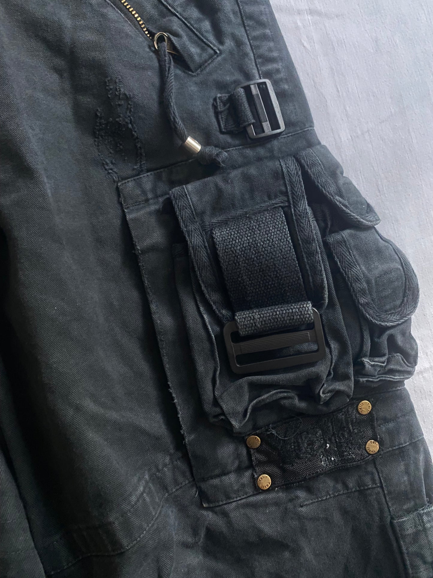 🔩 Y2K Utility Washed Black Cargo Pants – Heavy Cotton
