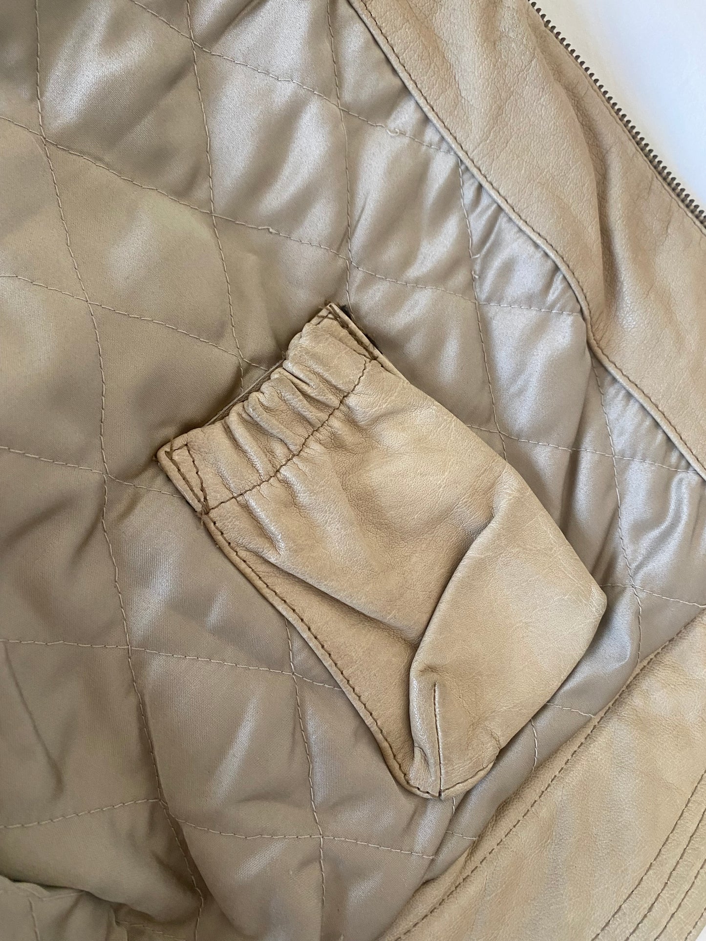 Geacă vintage din piele crem – Mărimea XL – Bărbați – Anii ’90