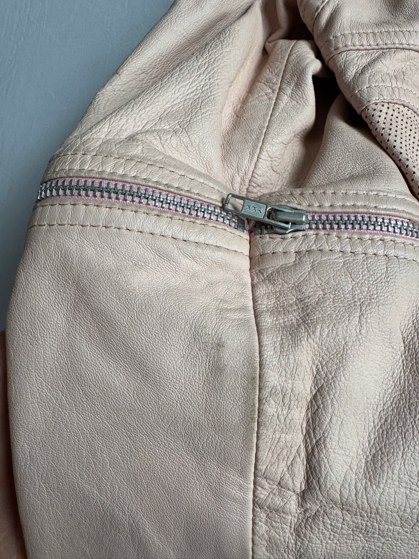 🏍️ Jachetă Biker Y2K CristinaEffe Roz Pal din Piele – IT 46 (M/L Damă)