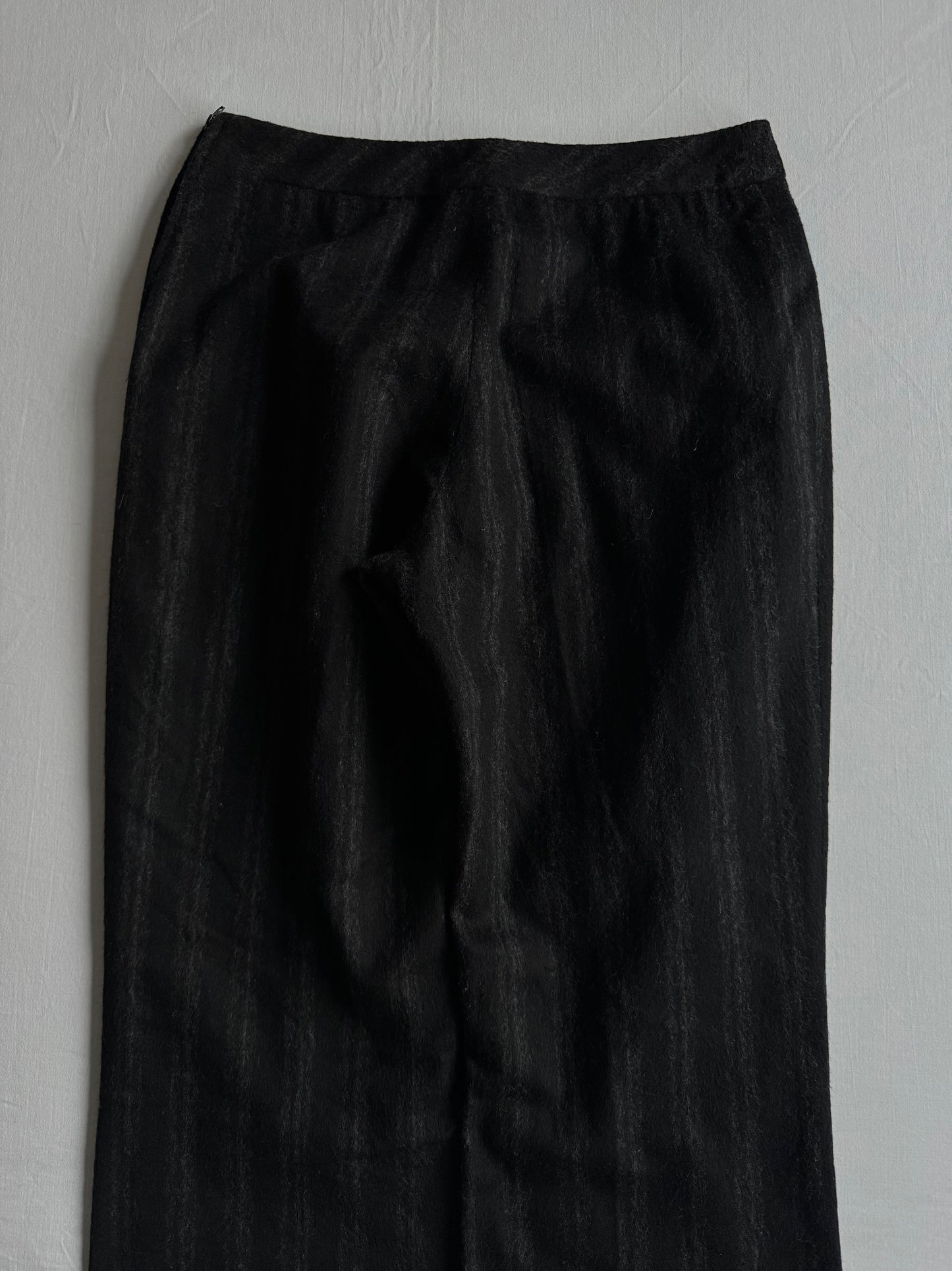 ☕️ Pantaloni Y2K Evazați din Lână Neagră – EU 38 / Femei M