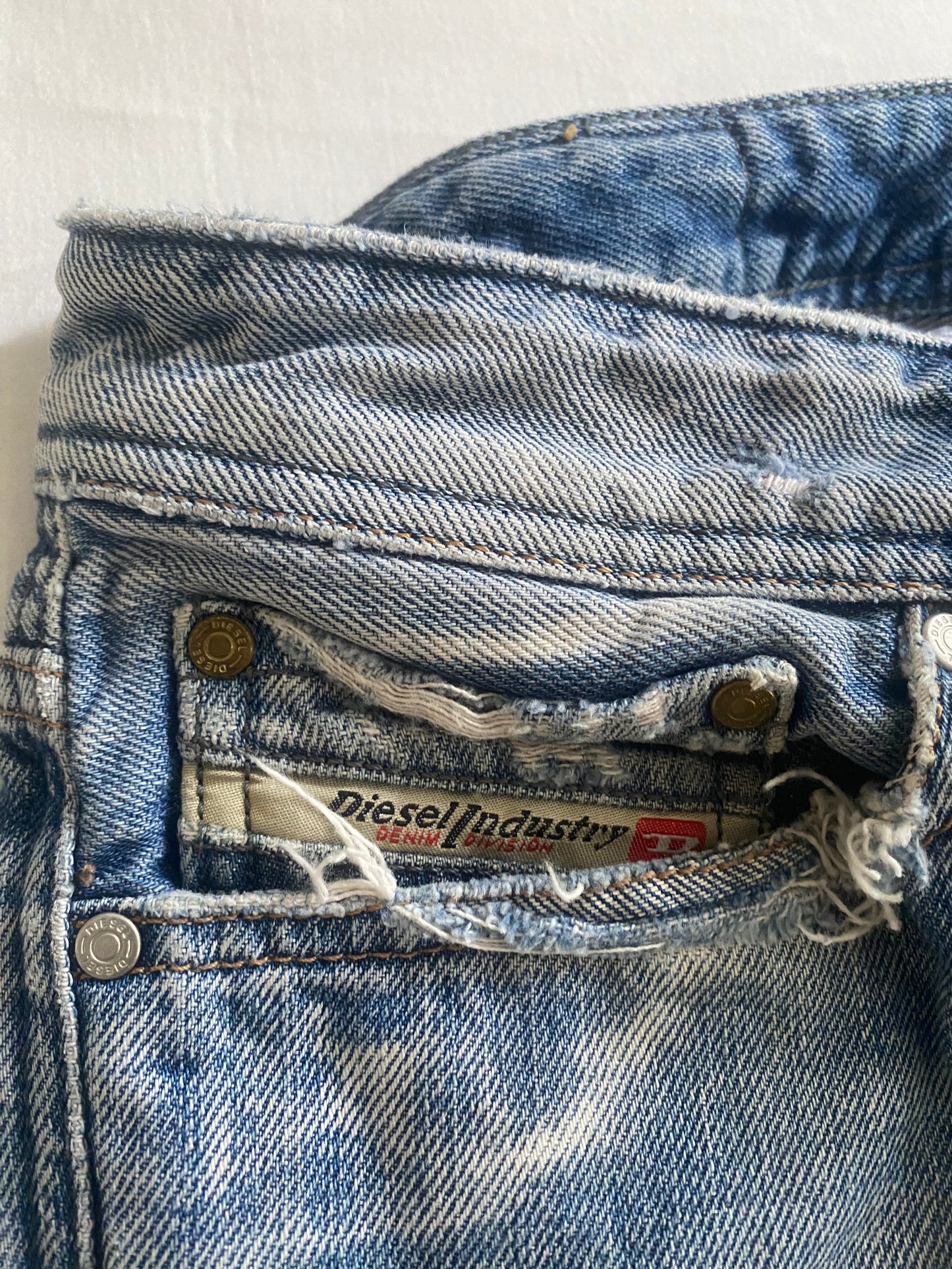 👖 Y2K Diesel Jeans cu broderie pe buzunarele din spate