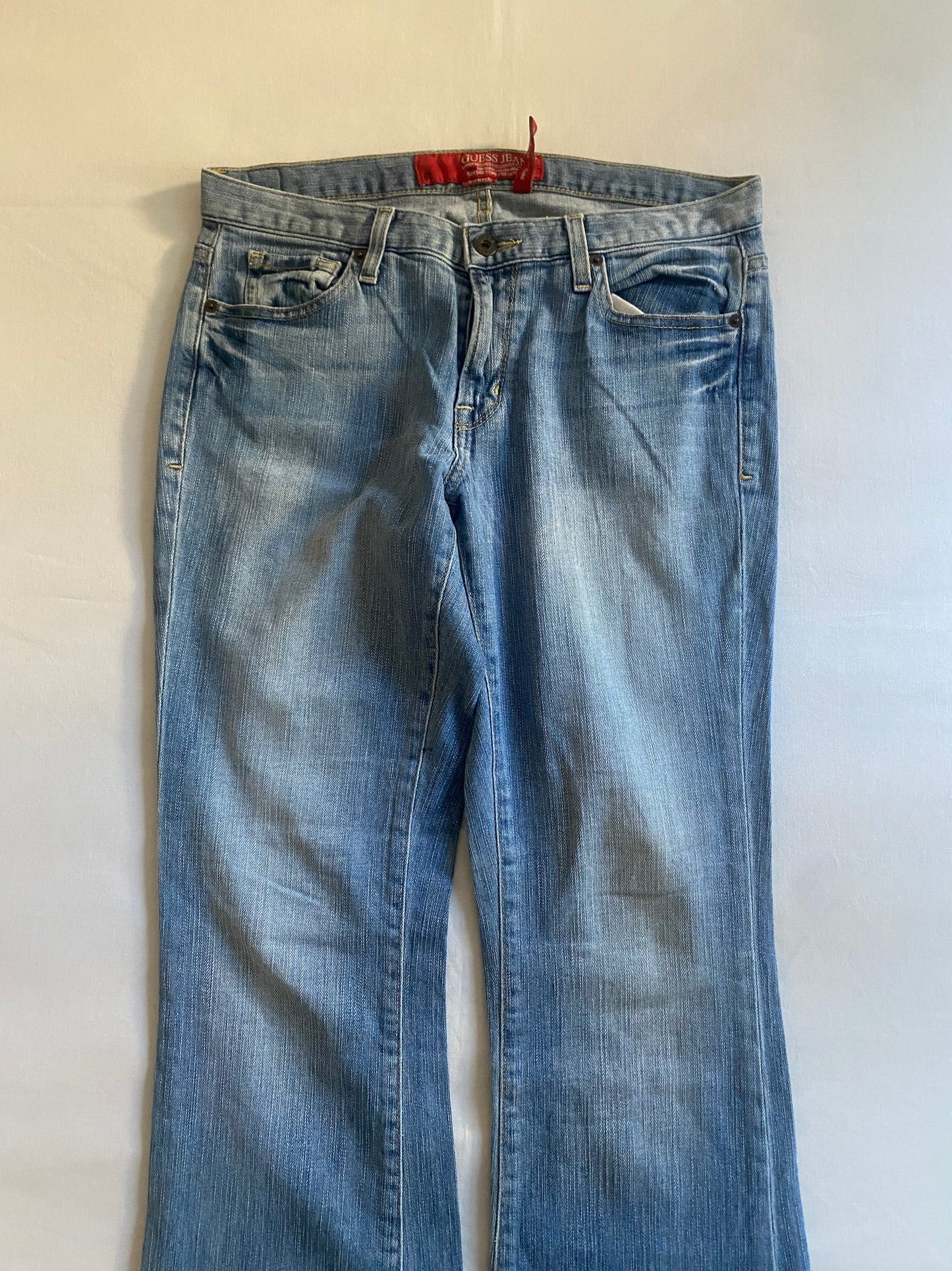 Jeans Y2K Guess – Flared – Made in Mexico – Mărime US 29 (≈ EU 38)